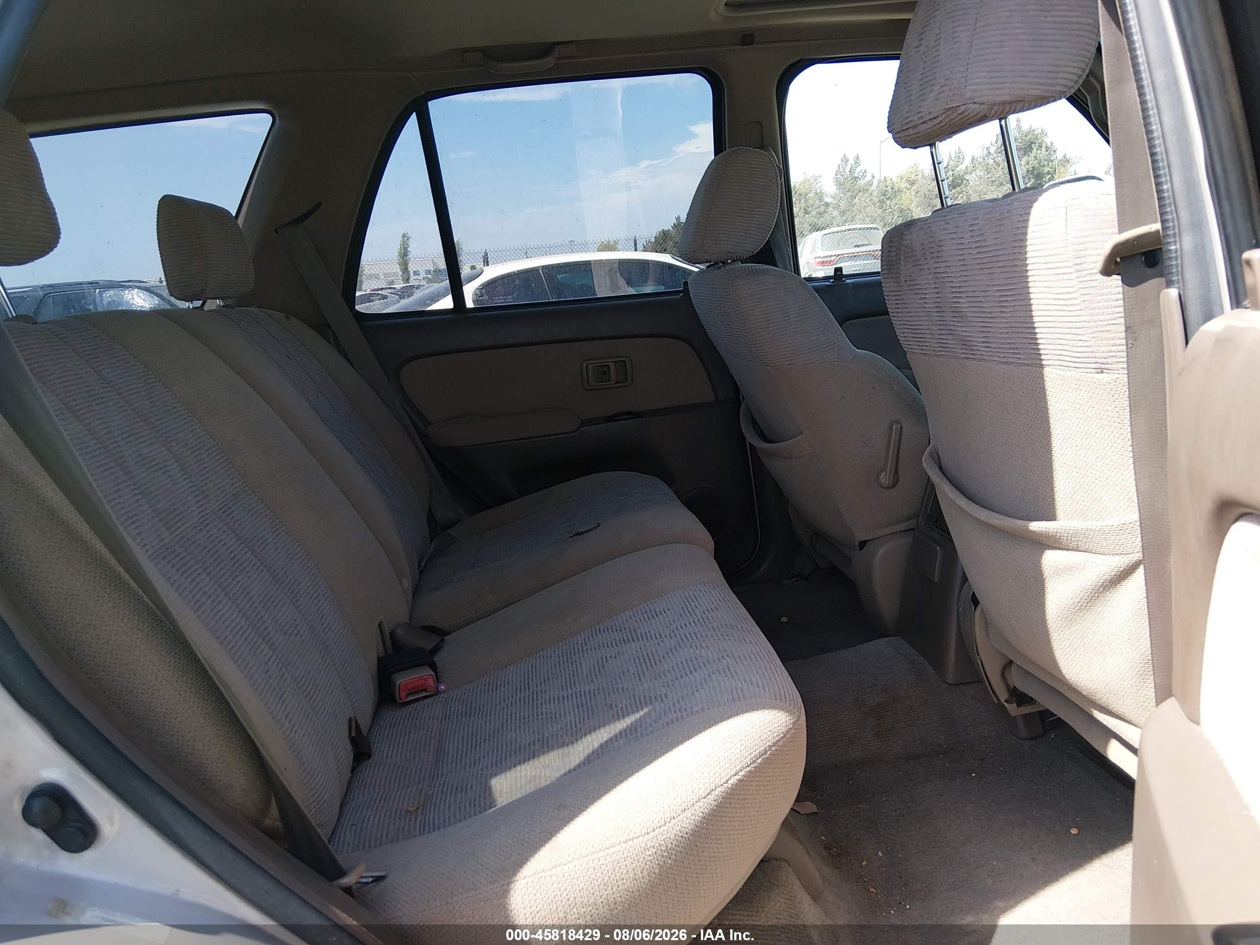 2000 Toyota 4runner Sr5 V6 Silver vin: JT3GN86R7Y0155732