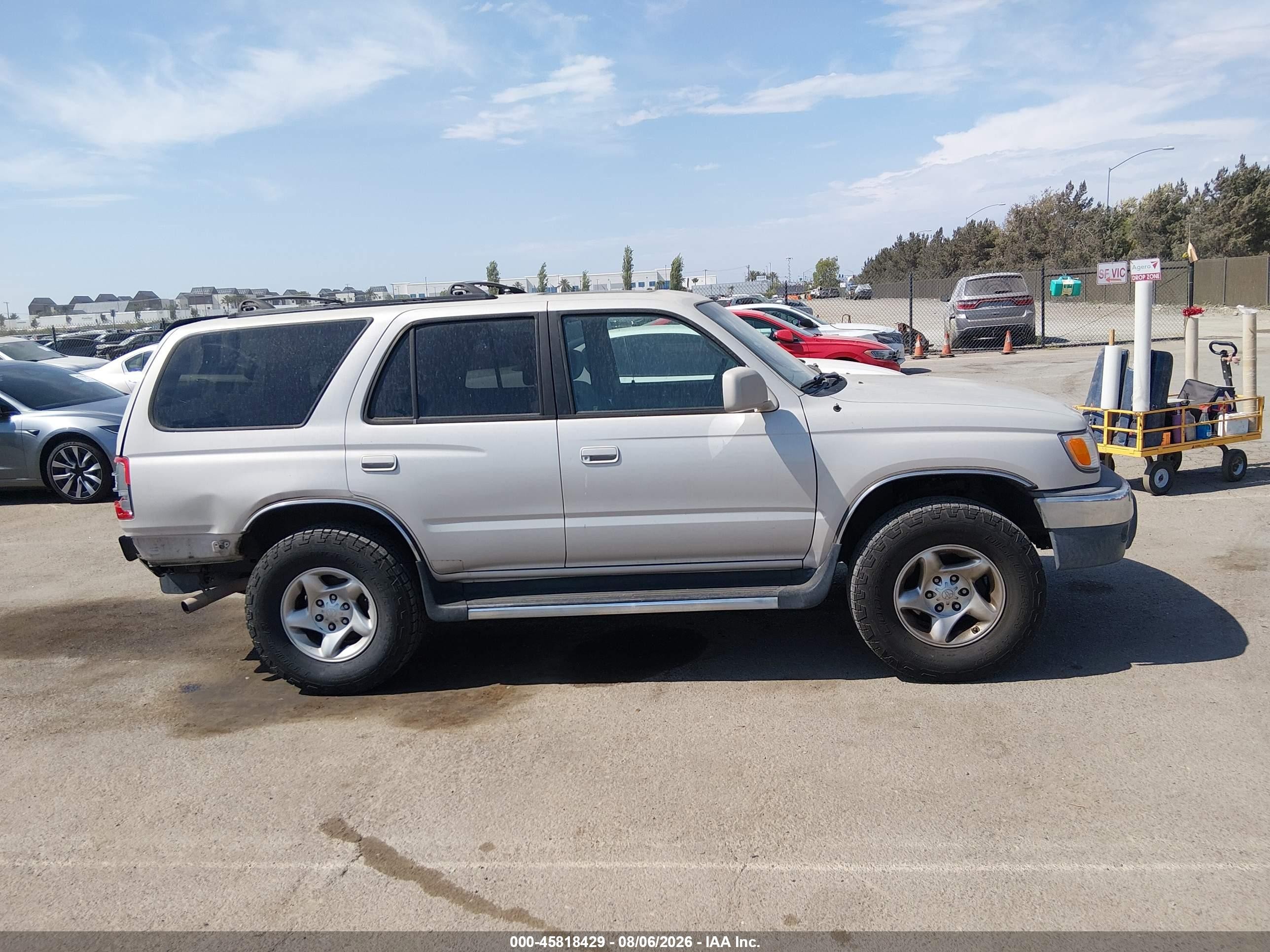 2000 Toyota 4runner Sr5 V6 Silver vin: JT3GN86R7Y0155732