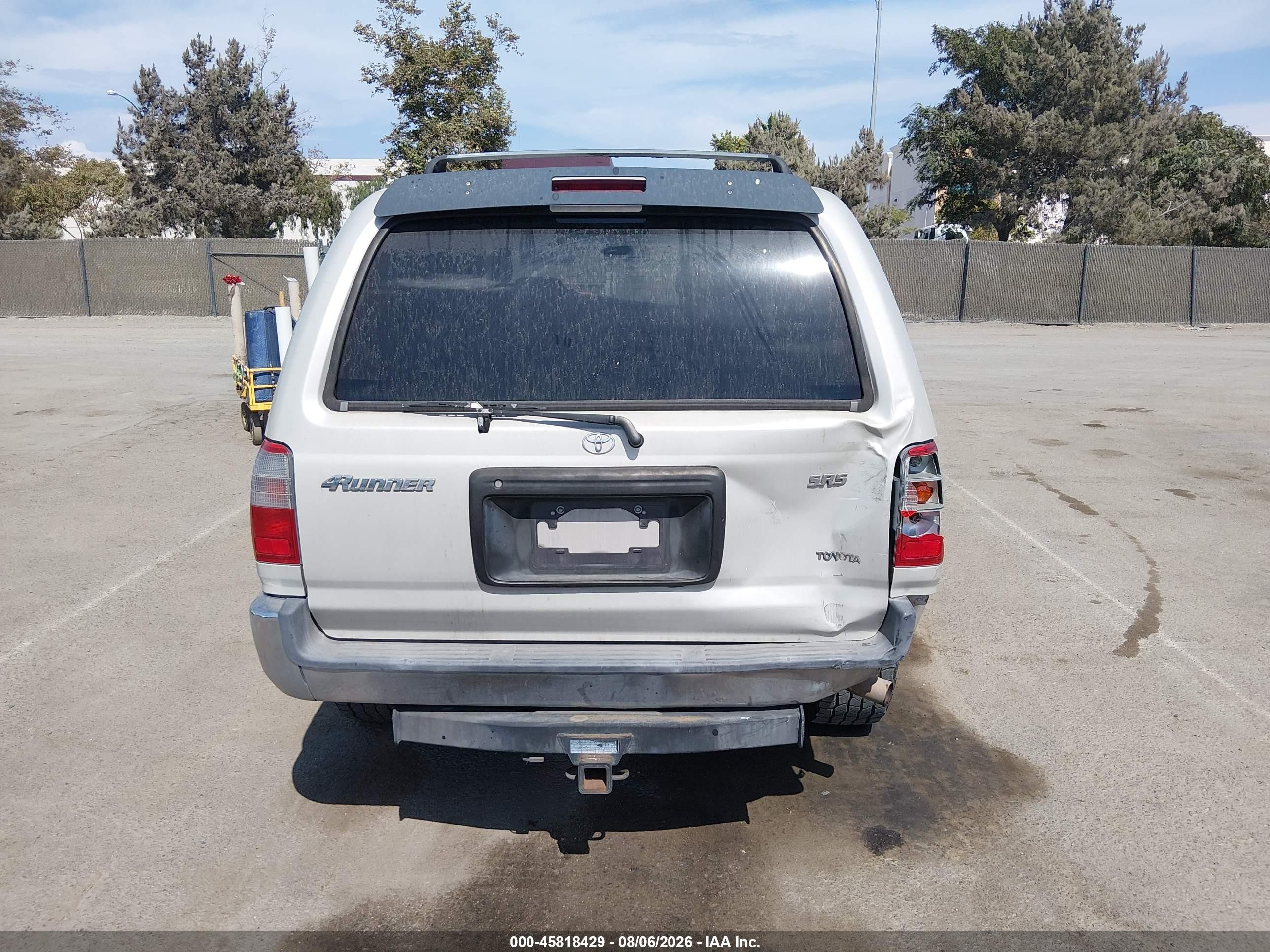 2000 Toyota 4runner Sr5 V6 Silver vin: JT3GN86R7Y0155732
