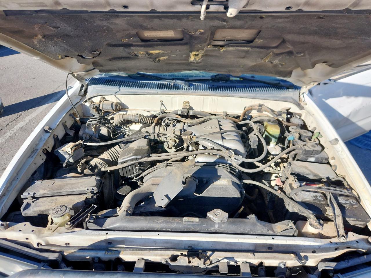 2000 Toyota 4runner Sr5 White vin: JT3GN86R7Y0168934