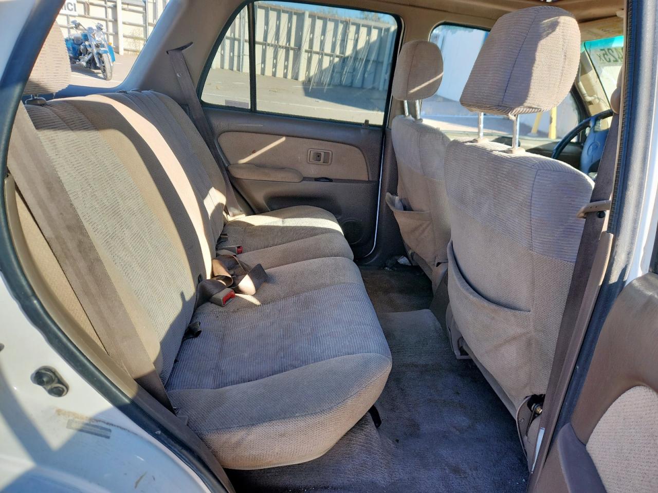 2000 Toyota 4runner Sr5 White vin: JT3GN86R7Y0168934