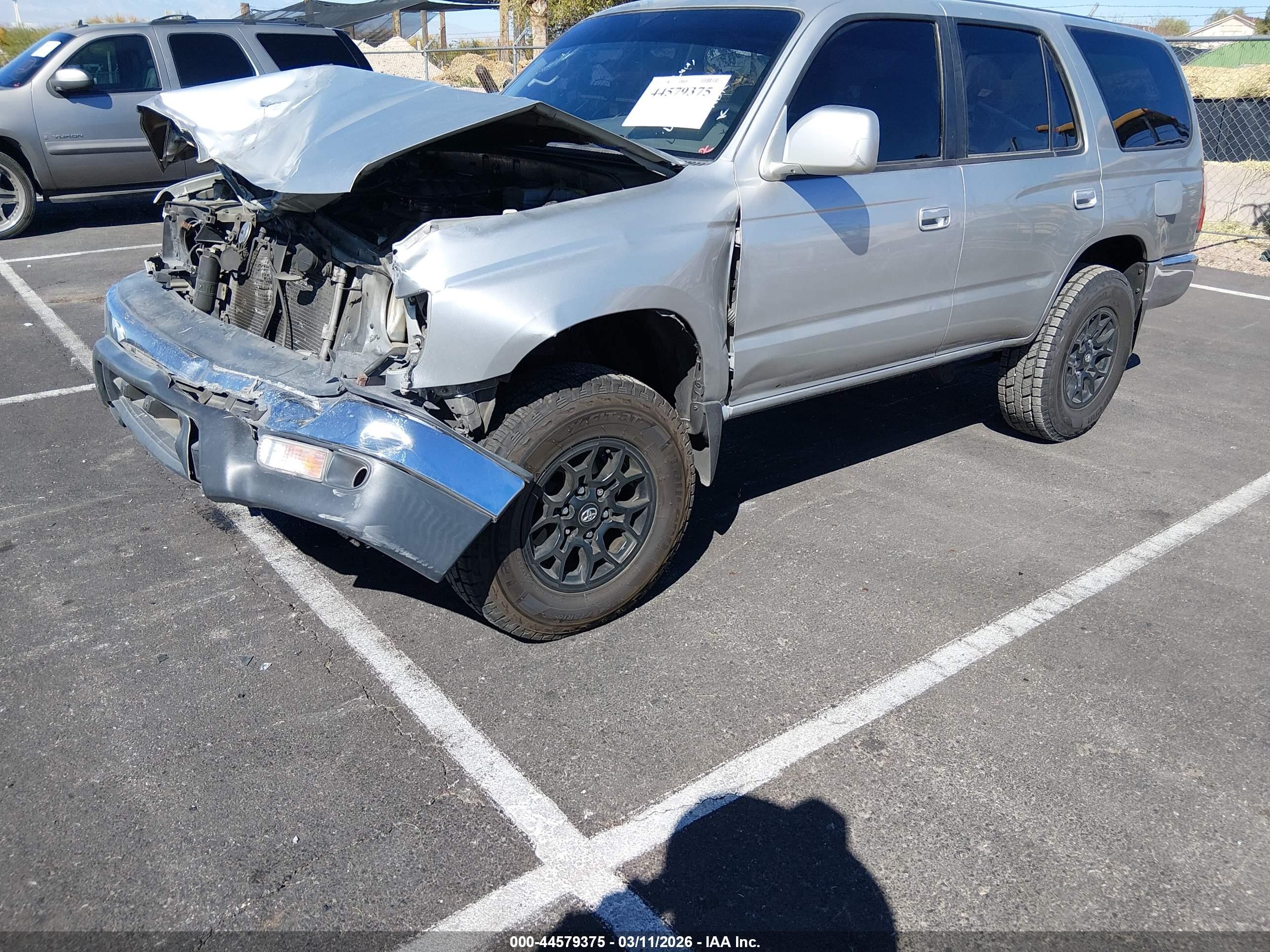 2002 Toyota 4runner Sr5 V6 Silver vin: JT3GN86R820227321
