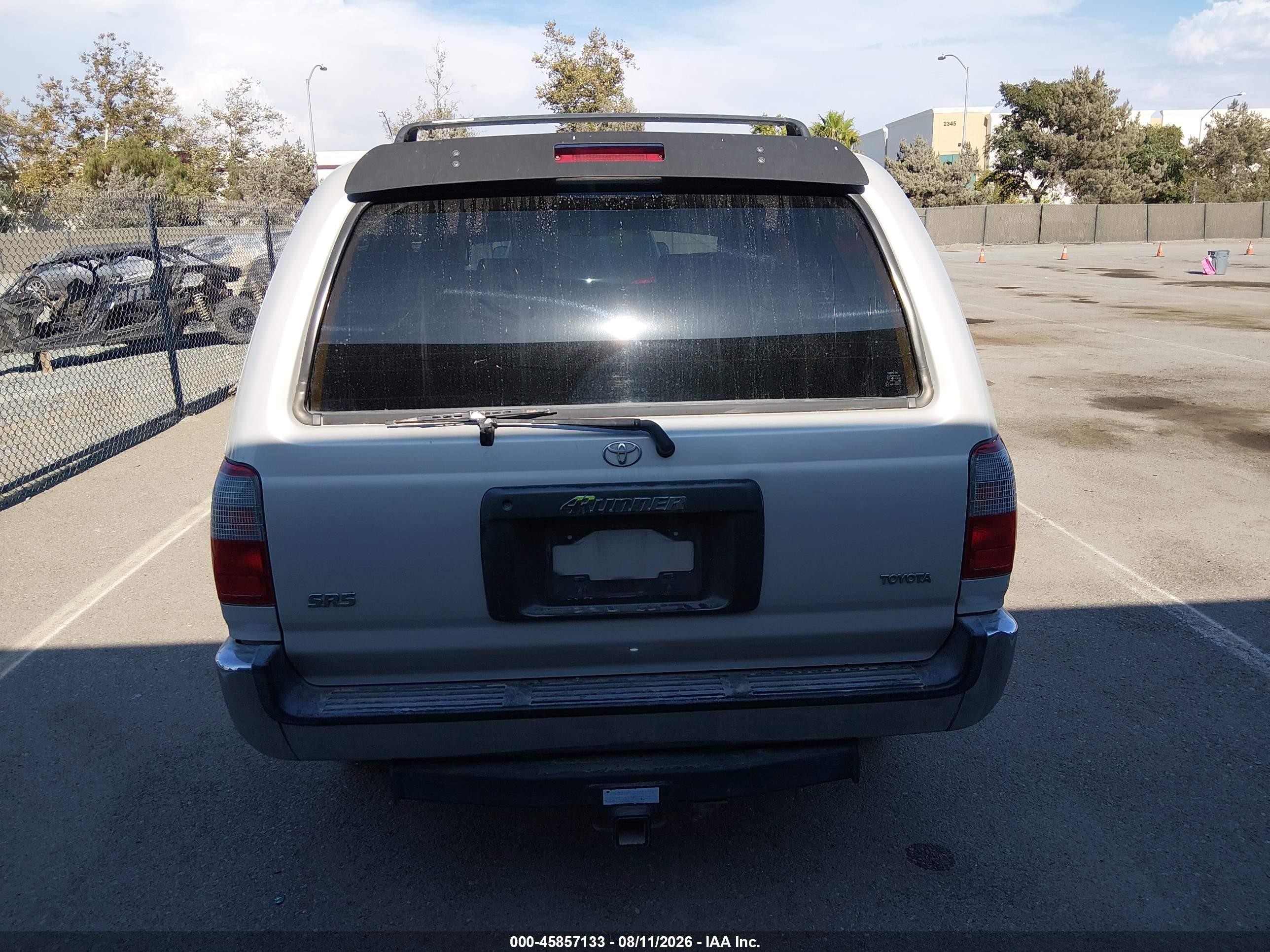 1998 Toyota 4runner Sr5 V6 Silver vin: JT3GN86R8W0080424