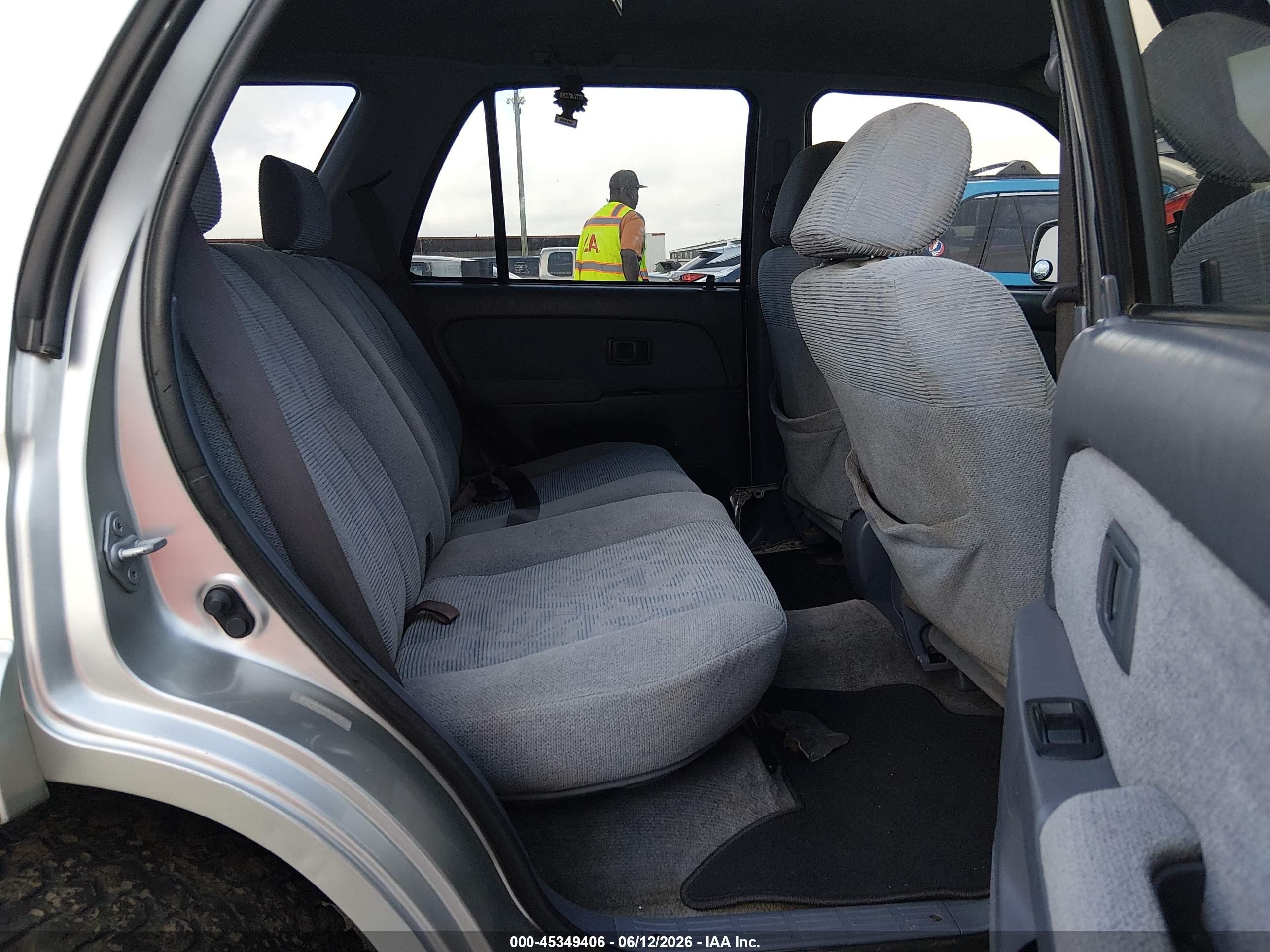2000 Toyota 4runner Sr5 V6 Silver vin: JT3GN86R8Y0162902