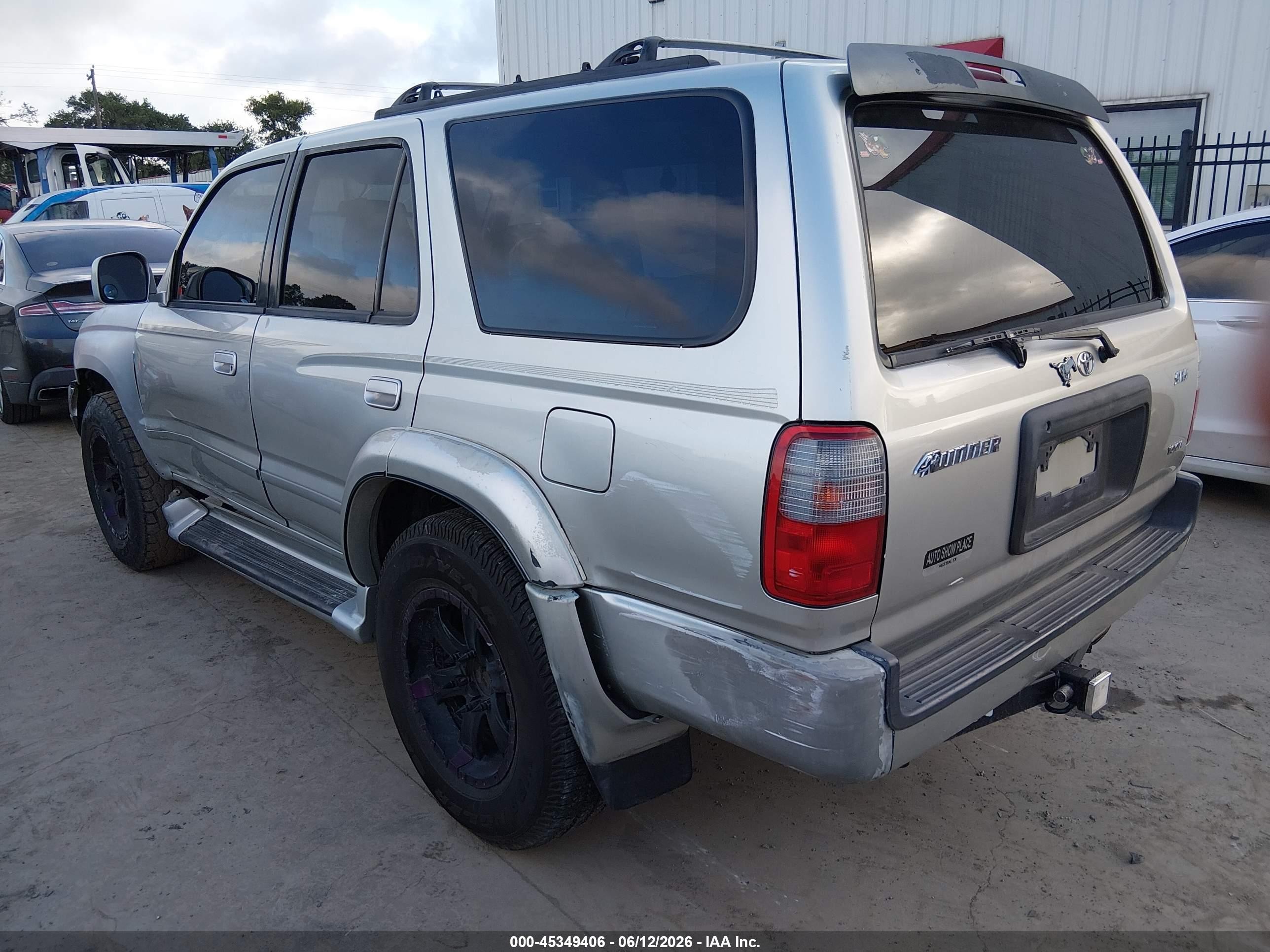 2000 Toyota 4runner Sr5 V6 Silver vin: JT3GN86R8Y0162902