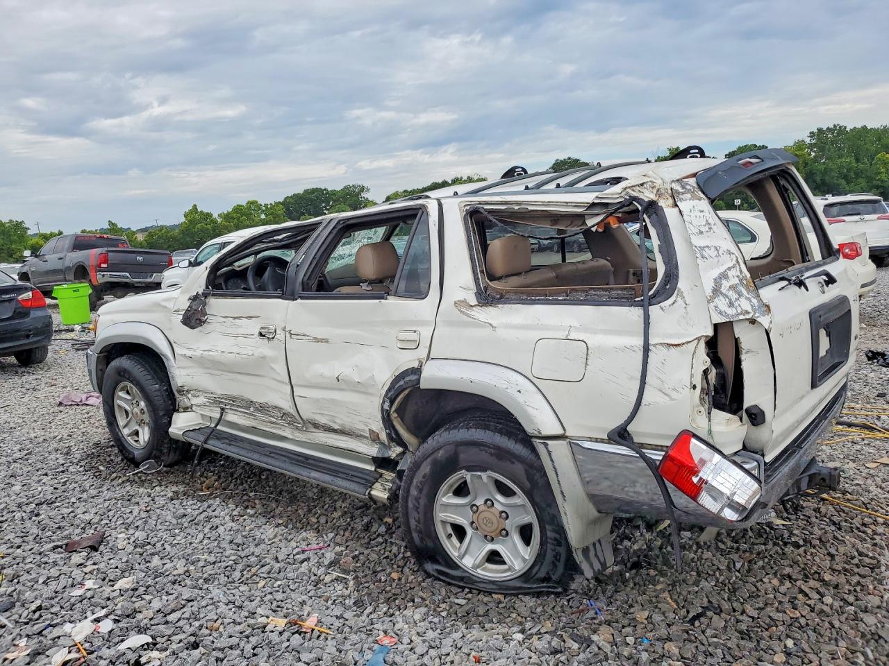 2001 Toyota 4runner Sr5 White vin: JT3GN86R910202636