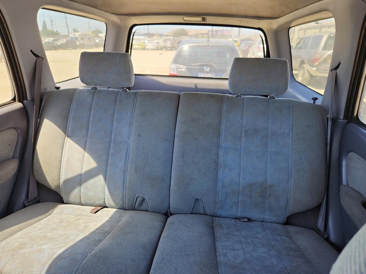 2000 Toyota 4runner Sr5 Silver vin: JT3GN86R9Y0180146