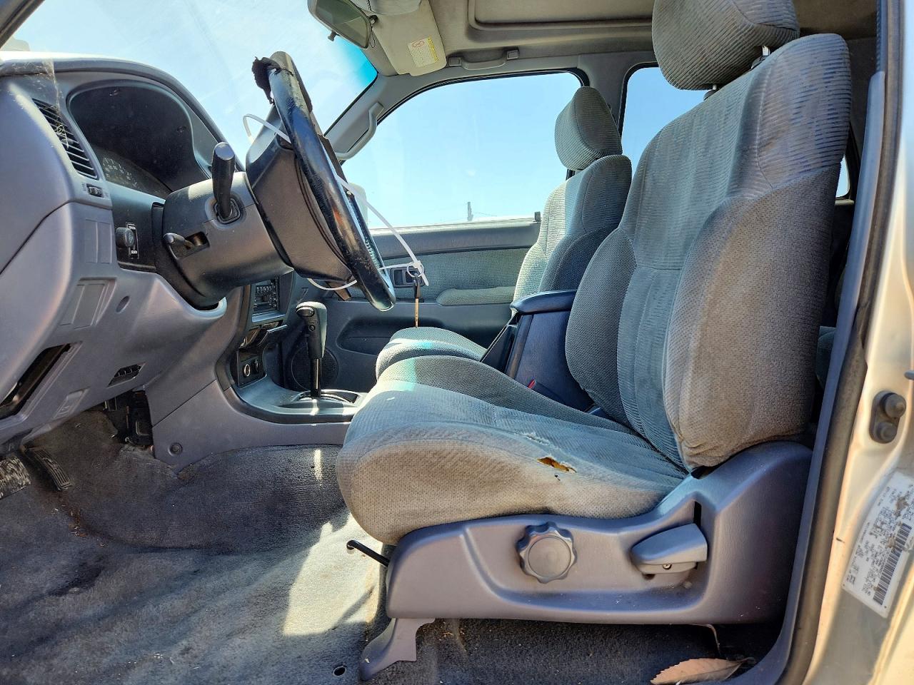 2000 Toyota 4runner Sr5 Silver vin: JT3GN86R9Y0180146