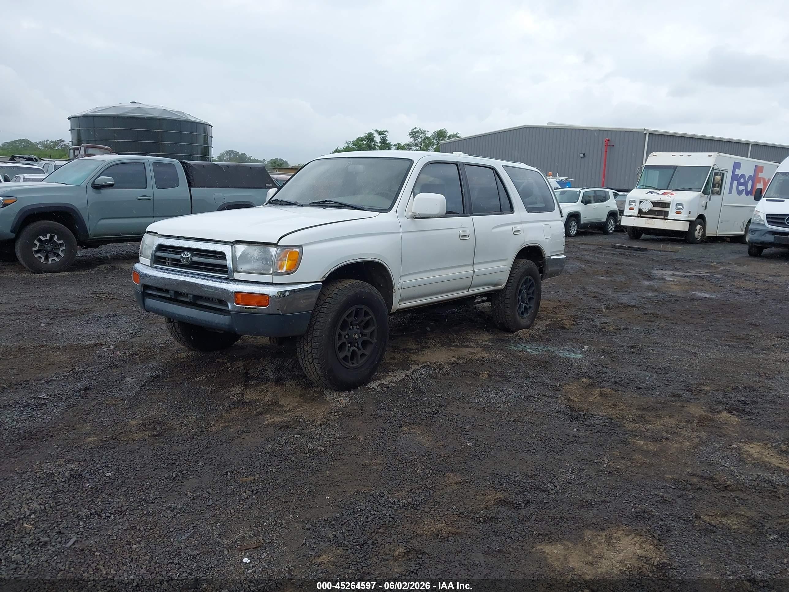 1996 Toyota 4runner Sr5 White vin: JT3GN86RXT0007180