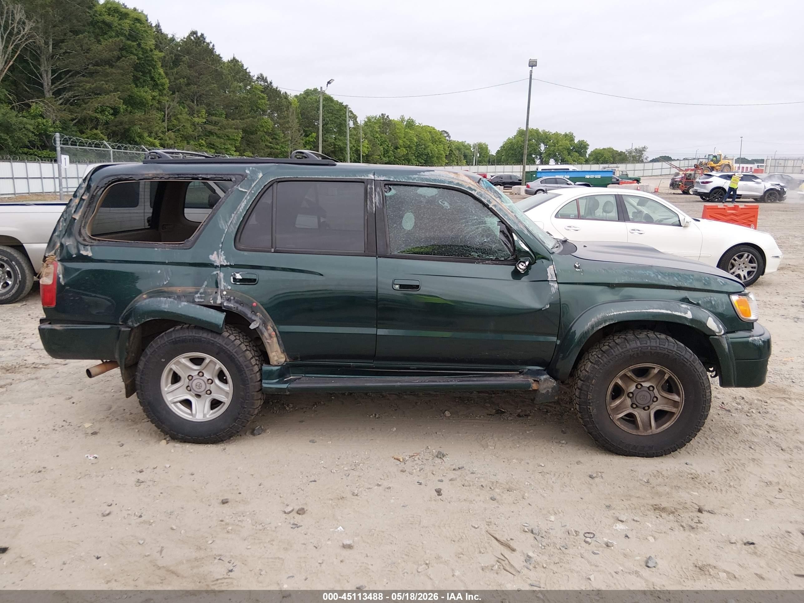 2000 Toyota 4runner Sr5 V6 Green vin: JT3GN86RXY0135927
