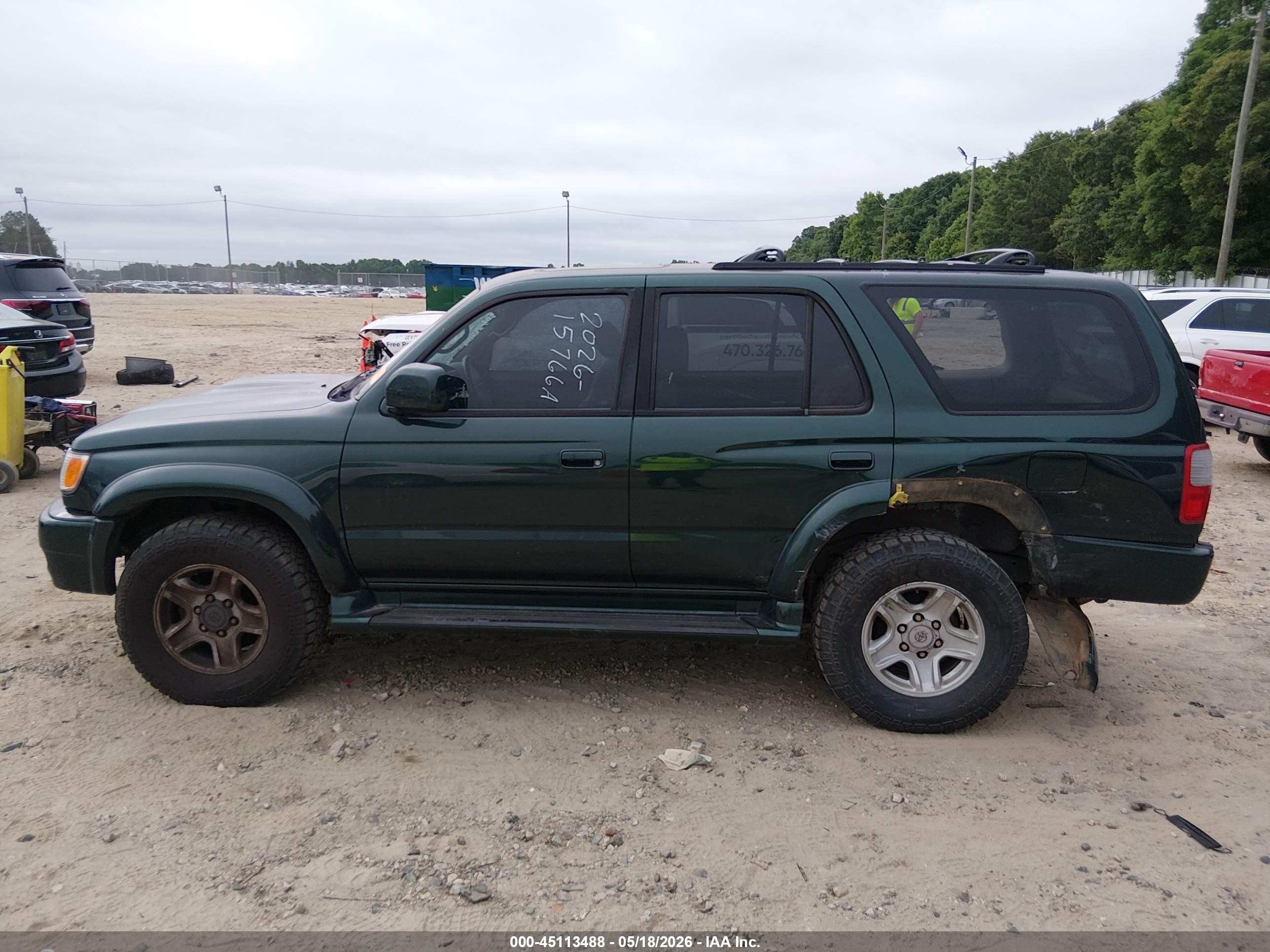 2000 Toyota 4runner Sr5 V6 Green vin: JT3GN86RXY0135927