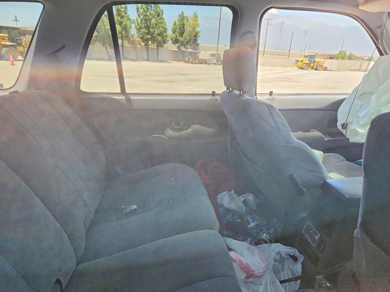 2000 Toyota 4runner Sr5 Silver vin: JT3GN86RXY0140531