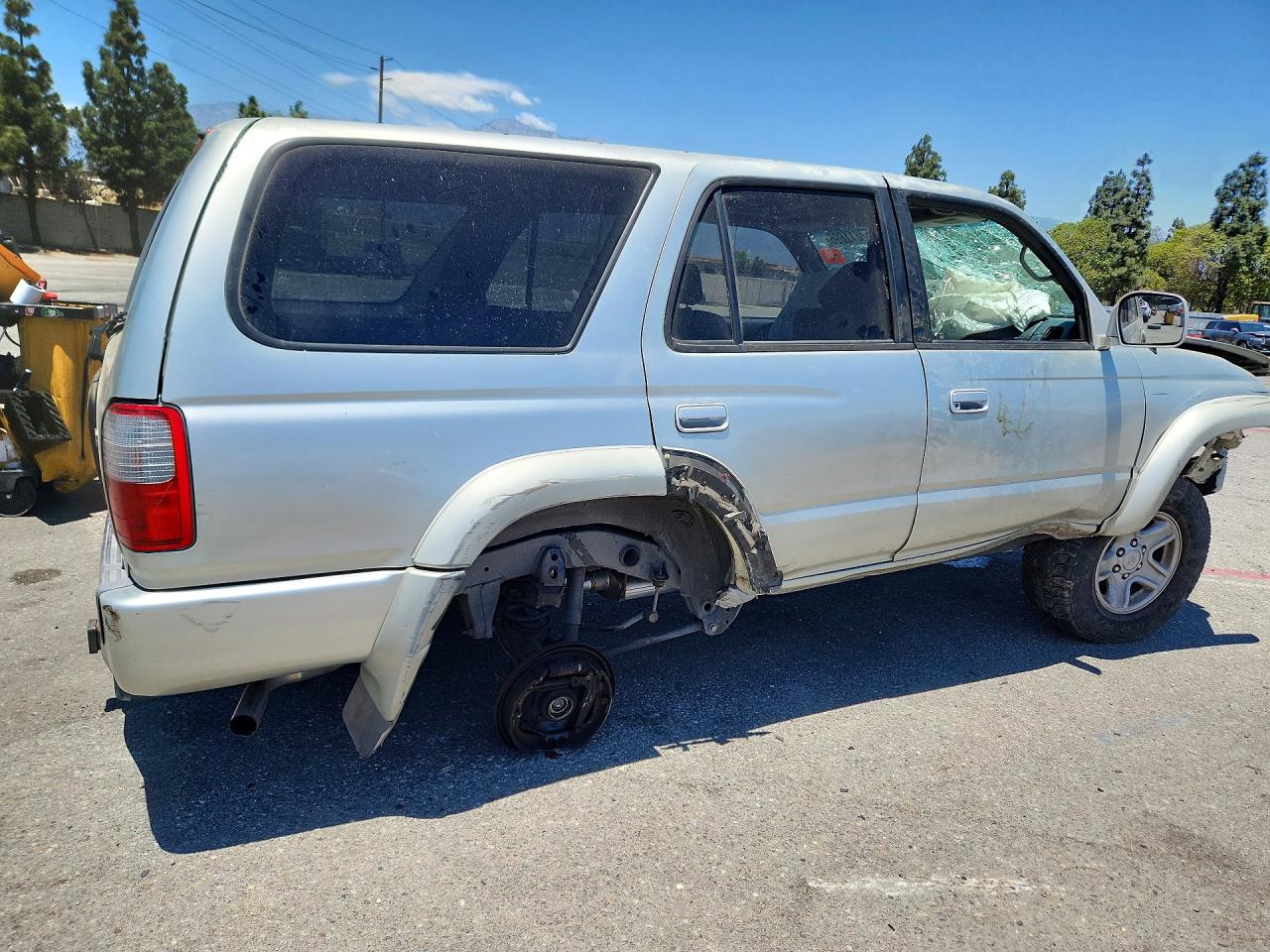 2000 Toyota 4runner Sr5 Silver vin: JT3GN86RXY0140531