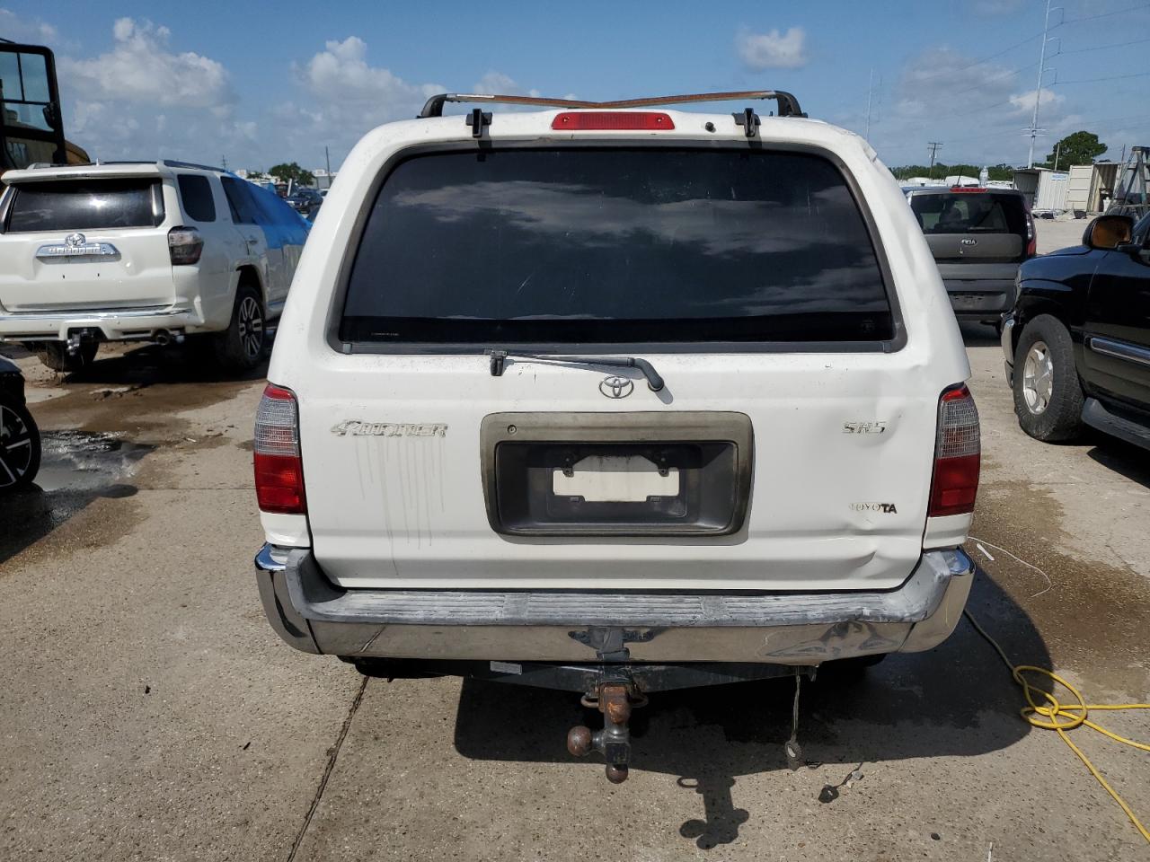 2000 Toyota 4runner Sr5 White vin: JT3GN86RXY0159080