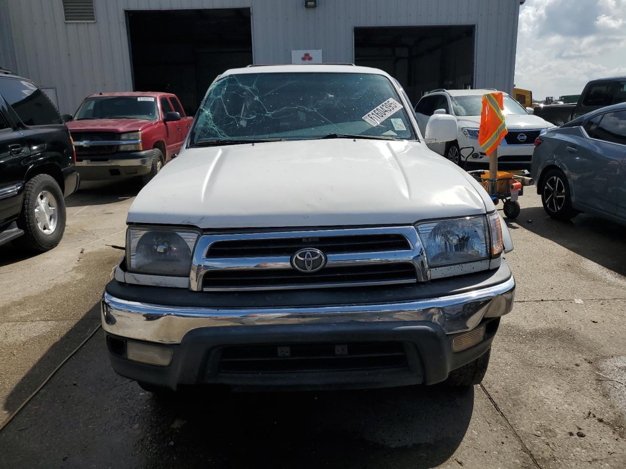 2000 Toyota 4runner Sr5 White vin: JT3GN86RXY0159080
