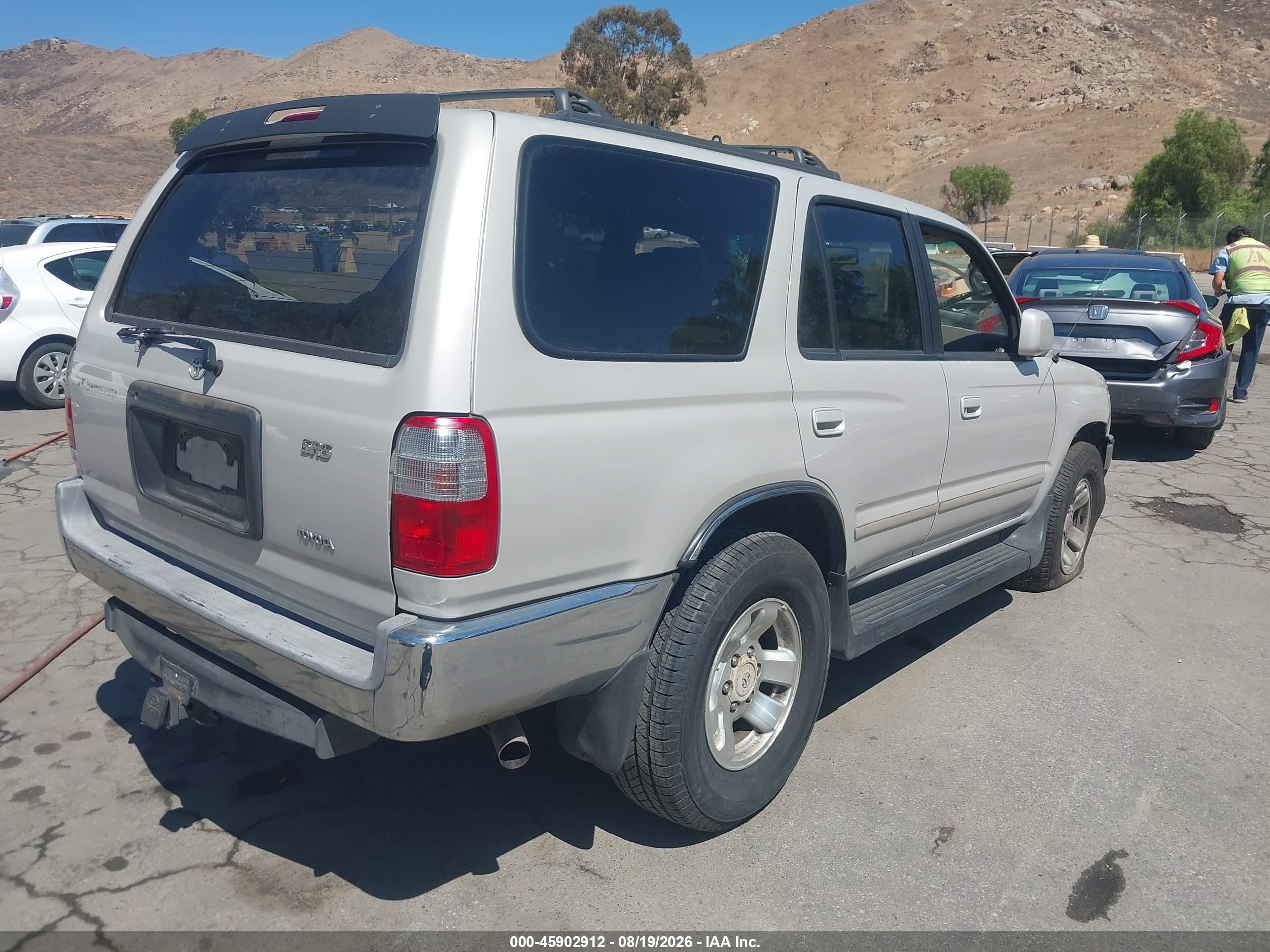 2000 Toyota 4runner Sr5 V6 Silver vin: JT3GN86RXY0163131
