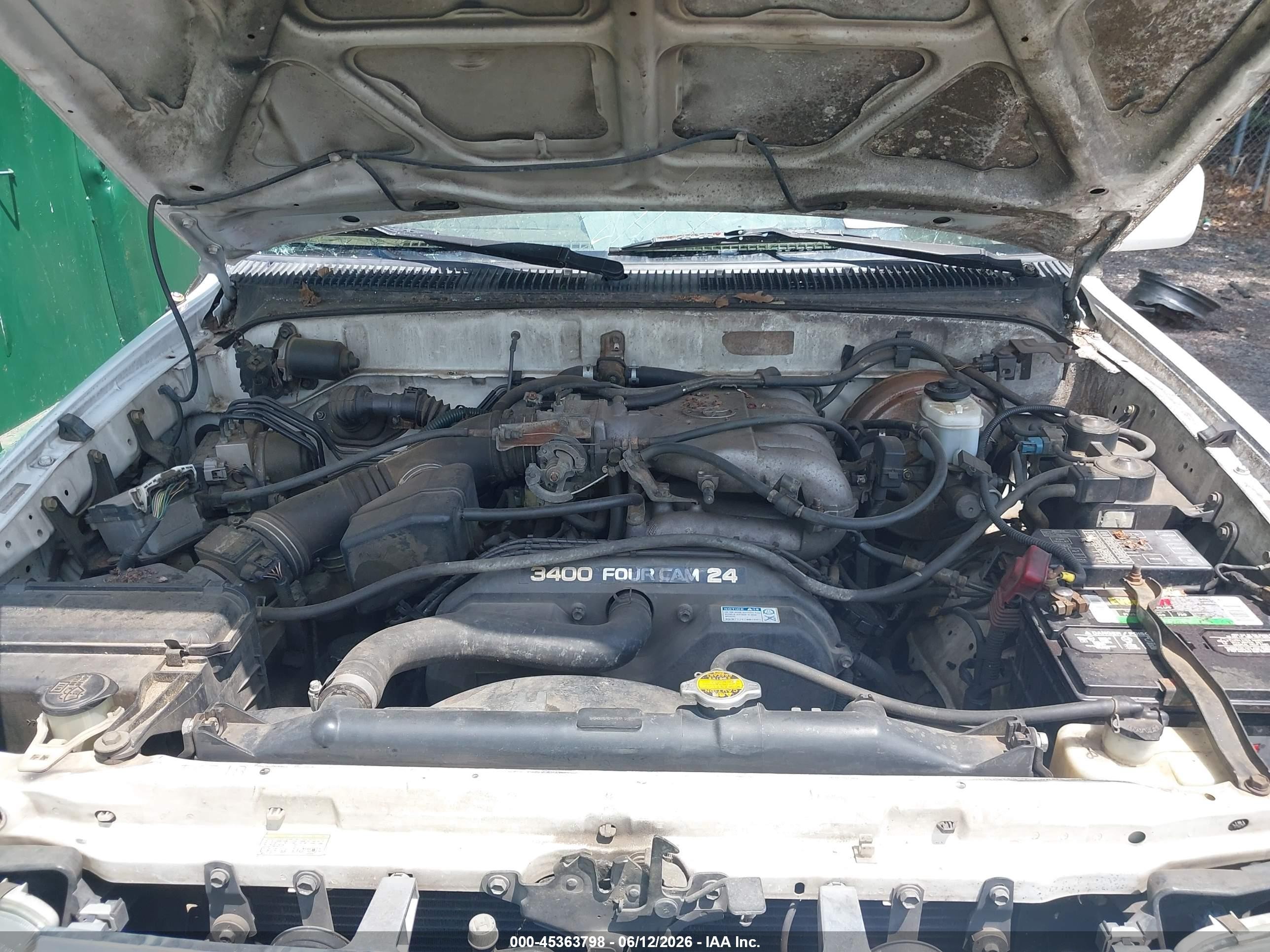 1998 Toyota 4runner Limited White vin: JT3GN87R0W0075488