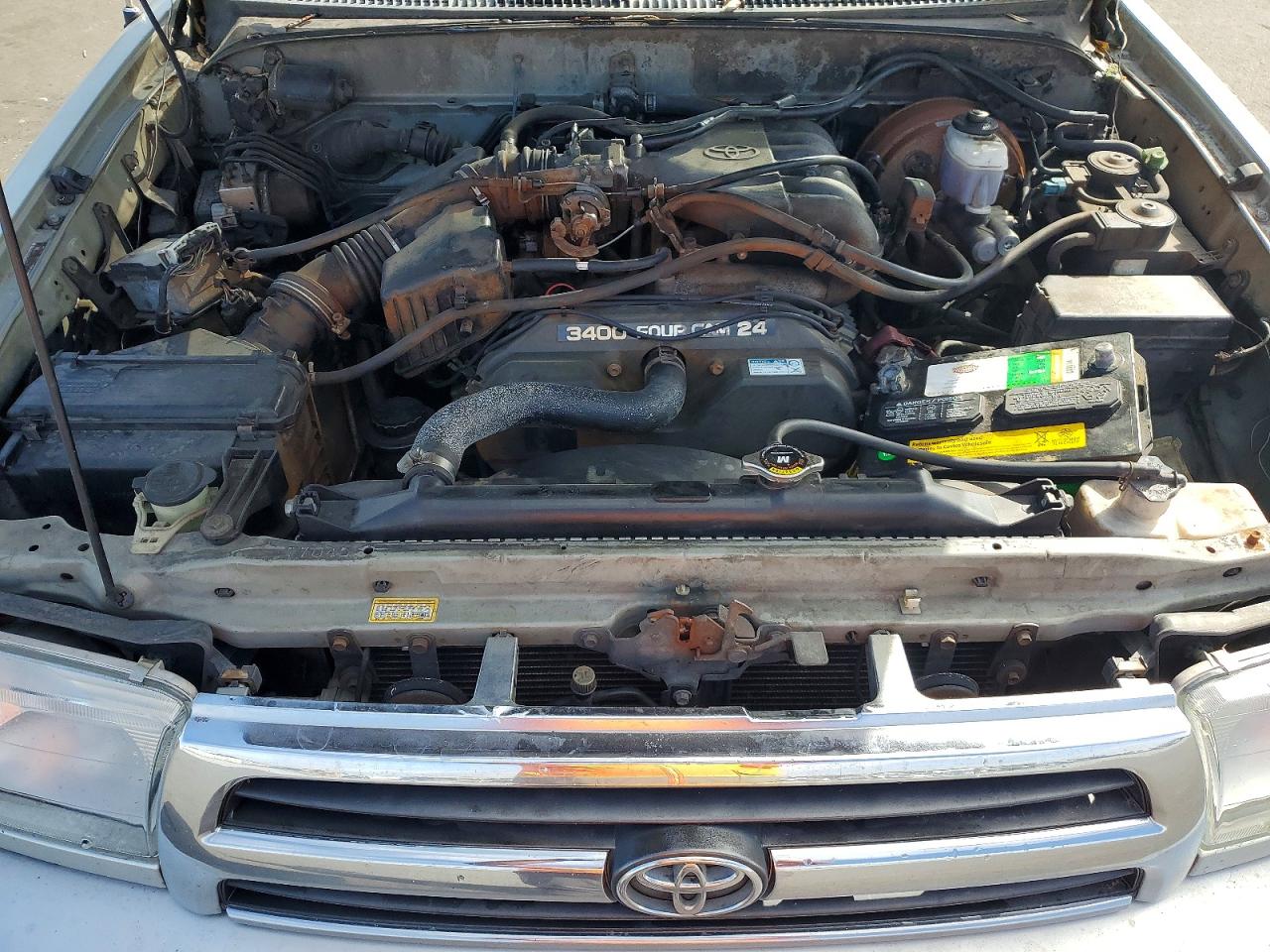 1999 Toyota 4runner Limited Silver vin: JT3GN87R0X0110337