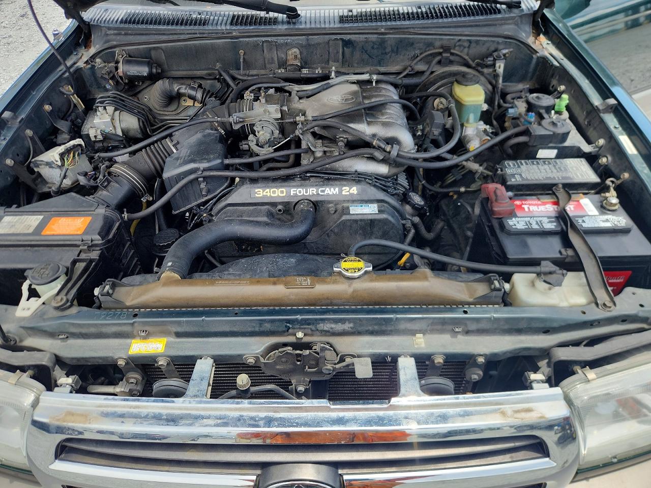 2000 Toyota 4runner Limited Green vin: JT3GN87R1Y0151223