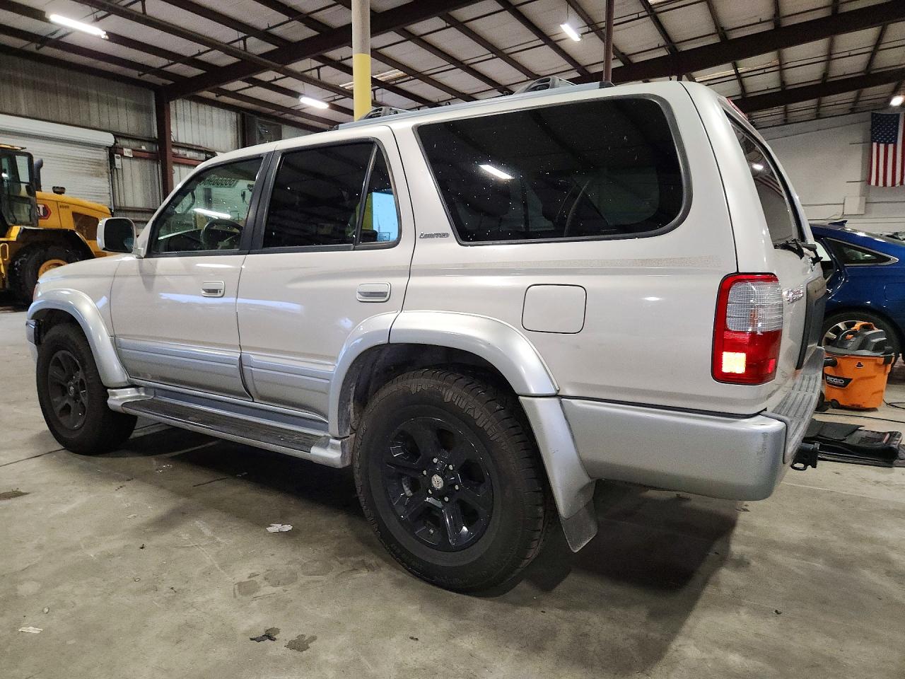 2000 Toyota 4runner Limited Silver vin: JT3GN87R2Y0159945