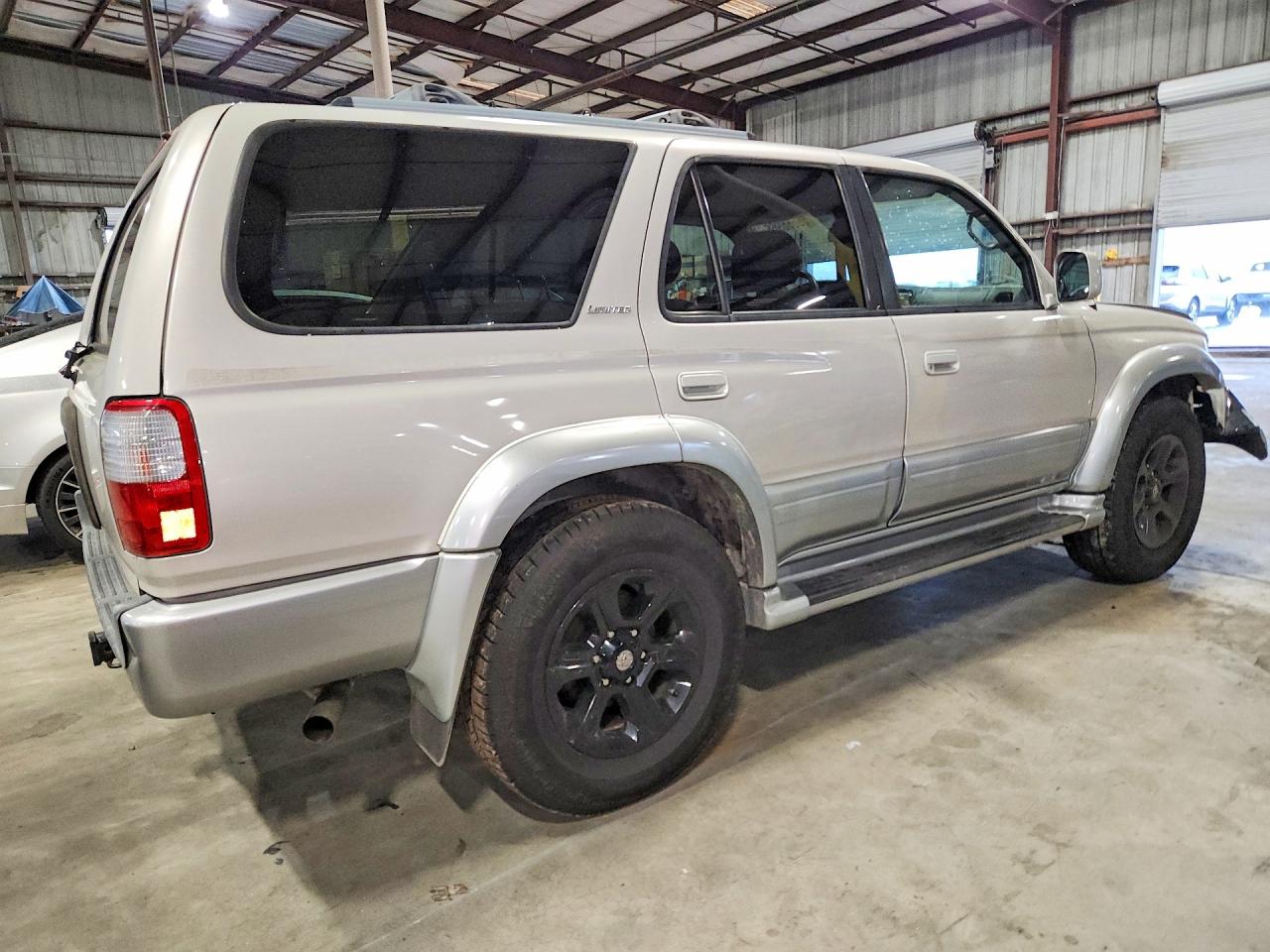 2000 Toyota 4runner Limited Silver vin: JT3GN87R2Y0159945