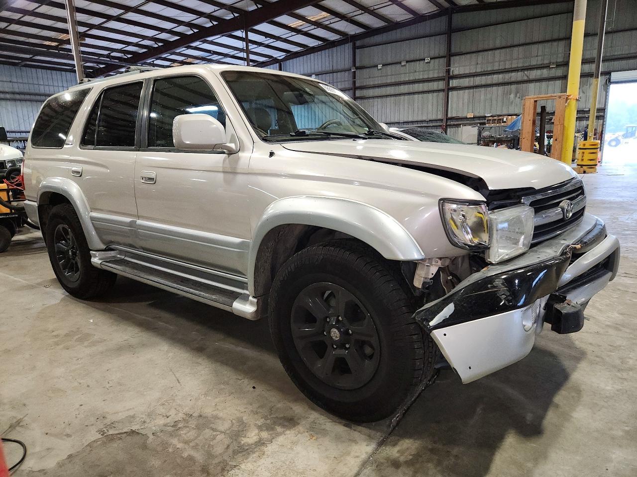 2000 Toyota 4runner Limited Silver vin: JT3GN87R2Y0159945