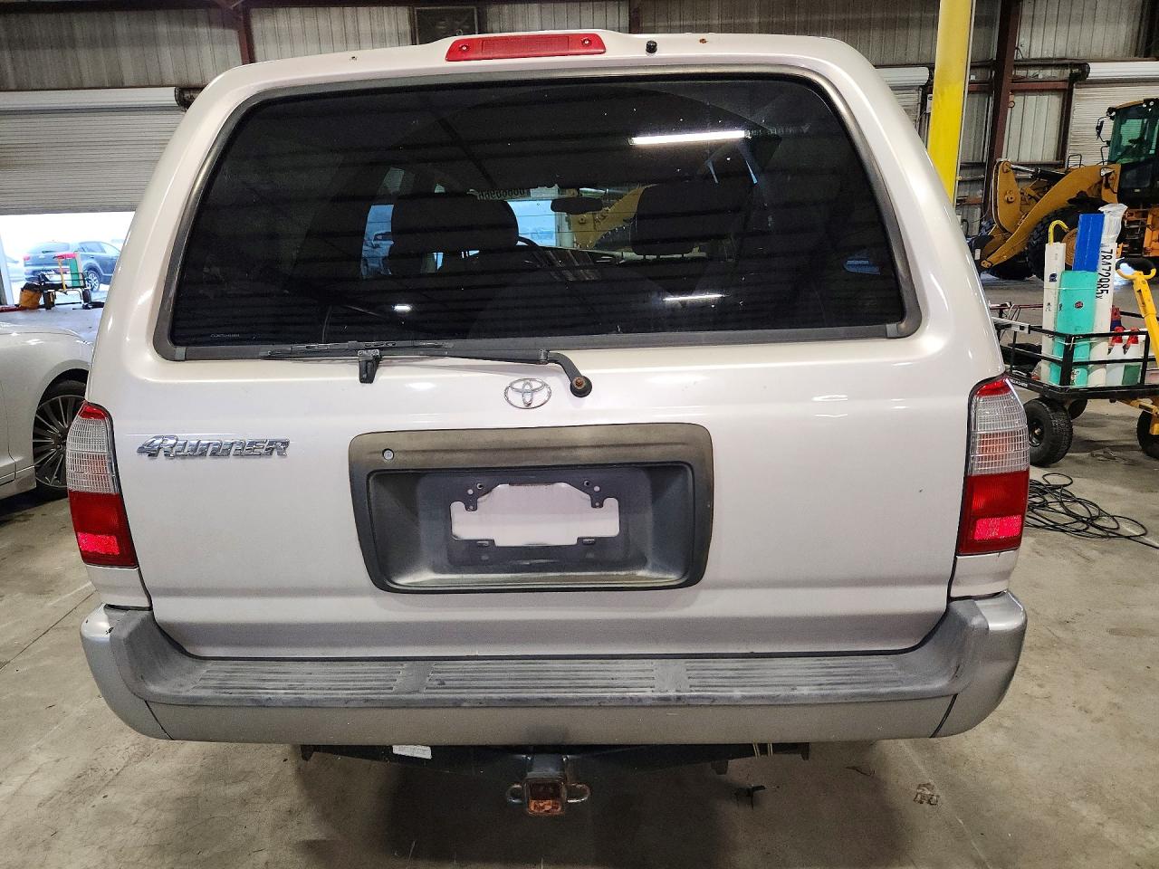 2000 Toyota 4runner Limited Silver vin: JT3GN87R2Y0159945