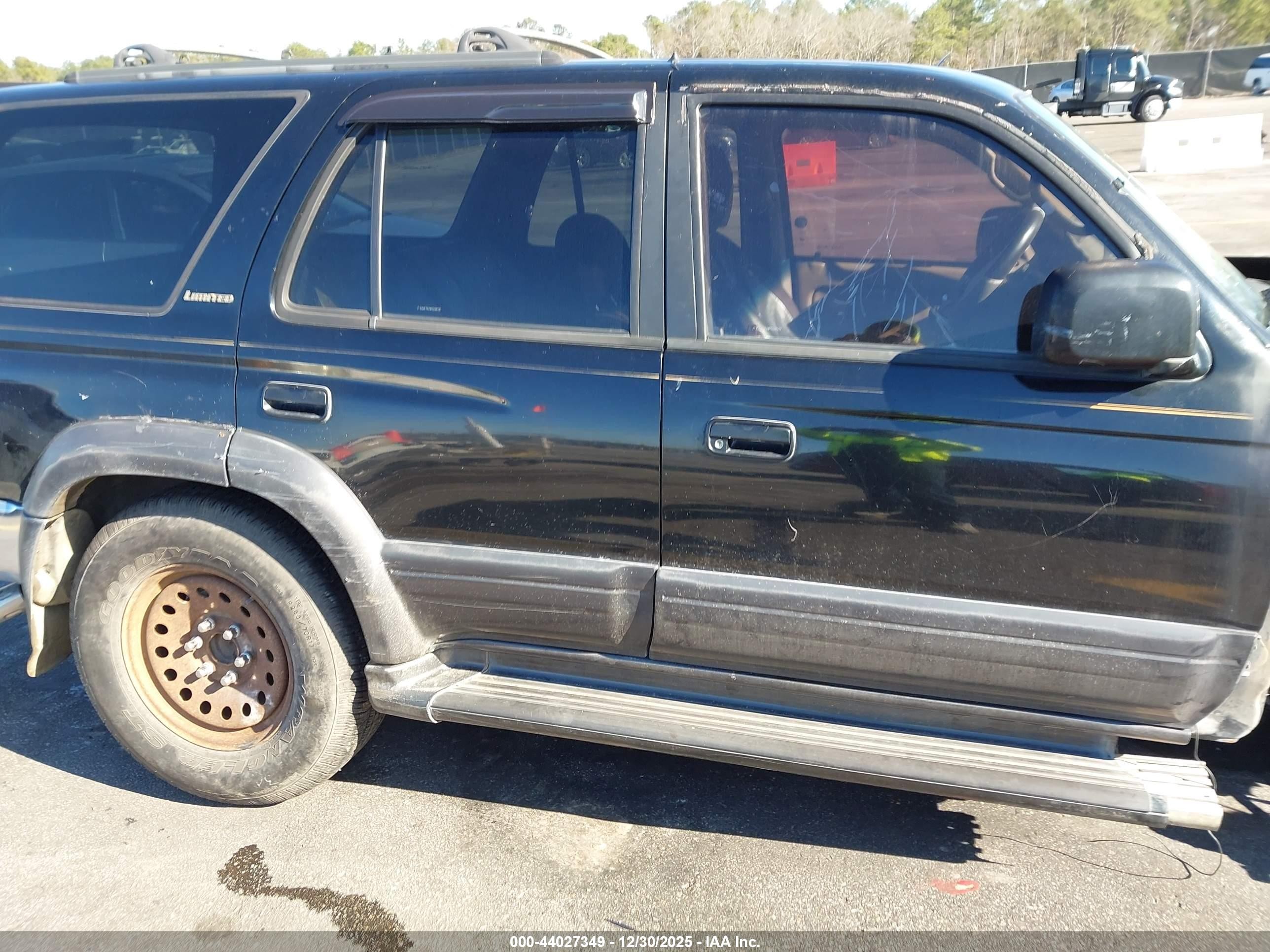 1998 Toyota 4runner Sr5 V6 Limited Black vin: JT3GN87R3W0088557