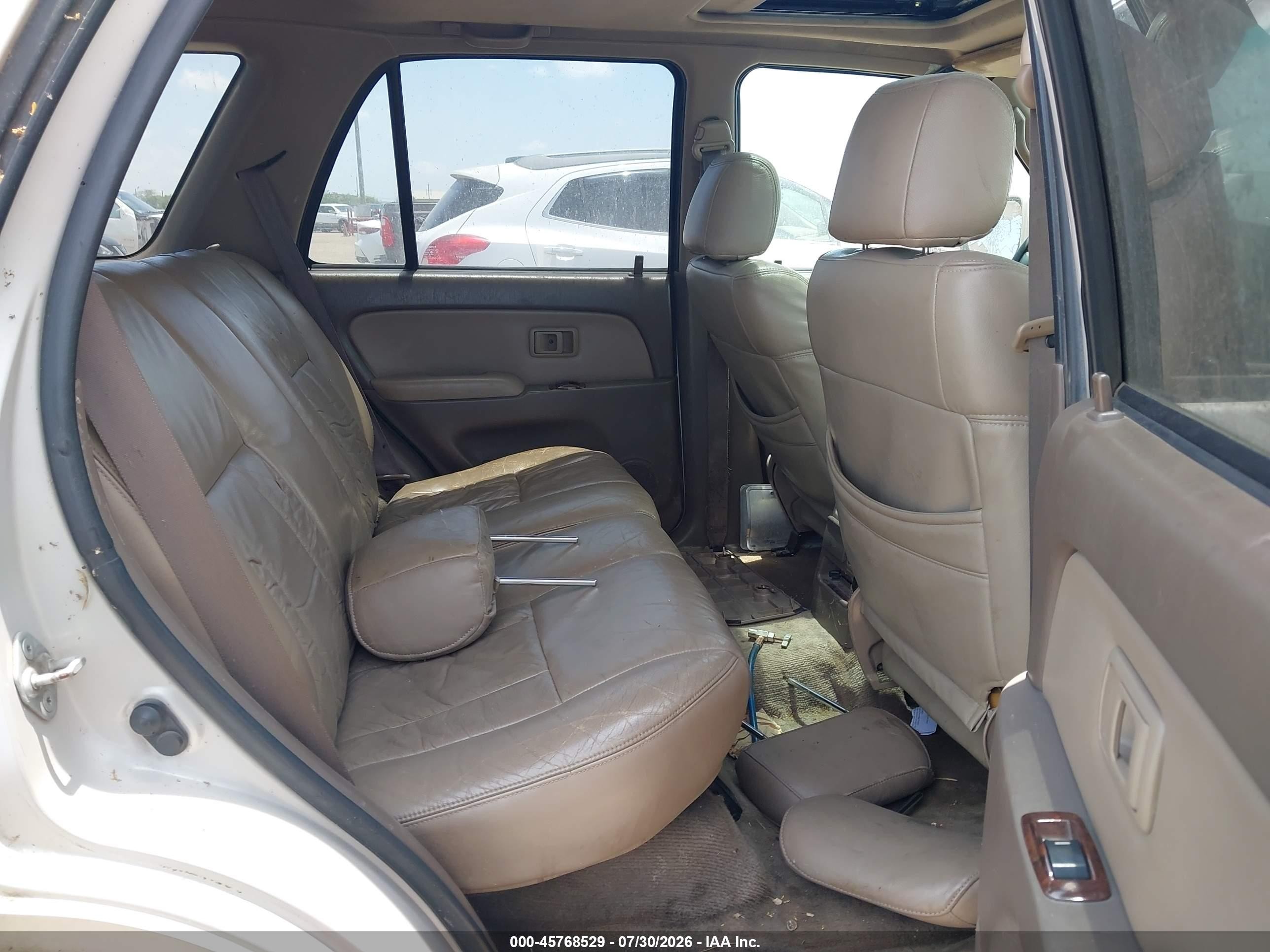 1999 Toyota 4runner Limited V6 Серебряный vin: JT3GN87R3X0092819
