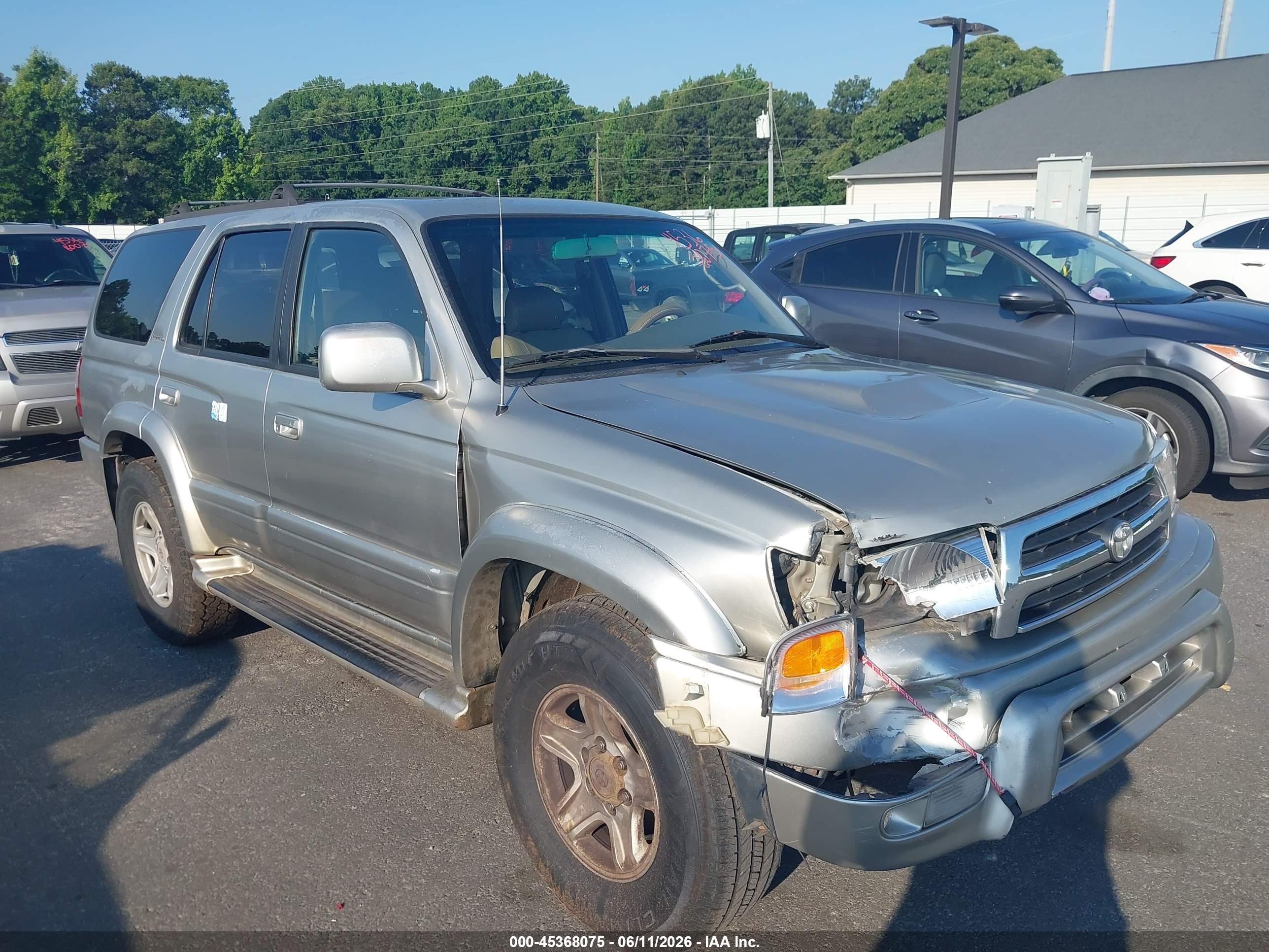 1999 Toyota 4runner Limited V6 Серебряный vin: JT3GN87R3X0103219