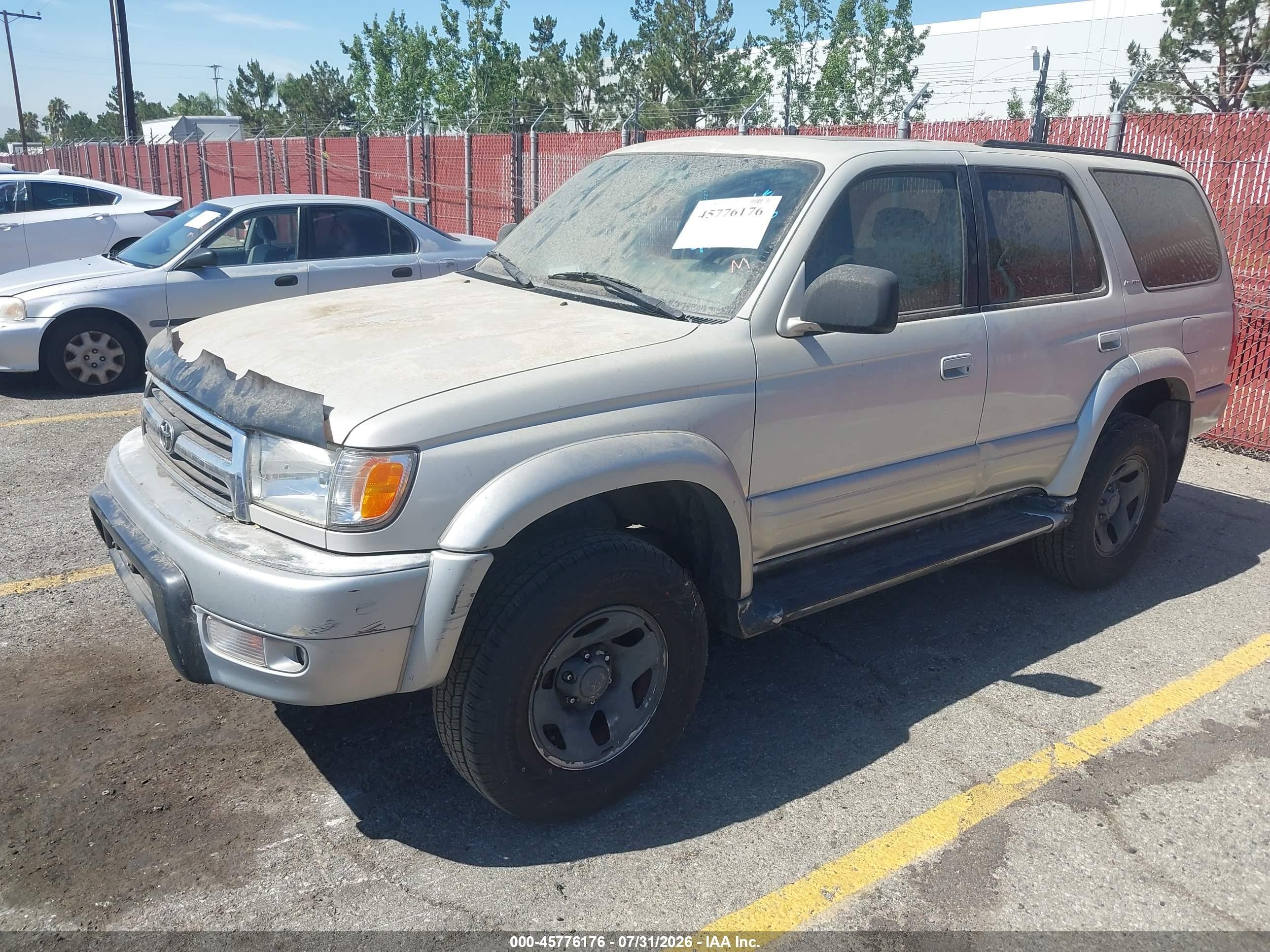 2000 Toyota 4runner Limited V6 Gold vin: JT3GN87R3Y0140630
