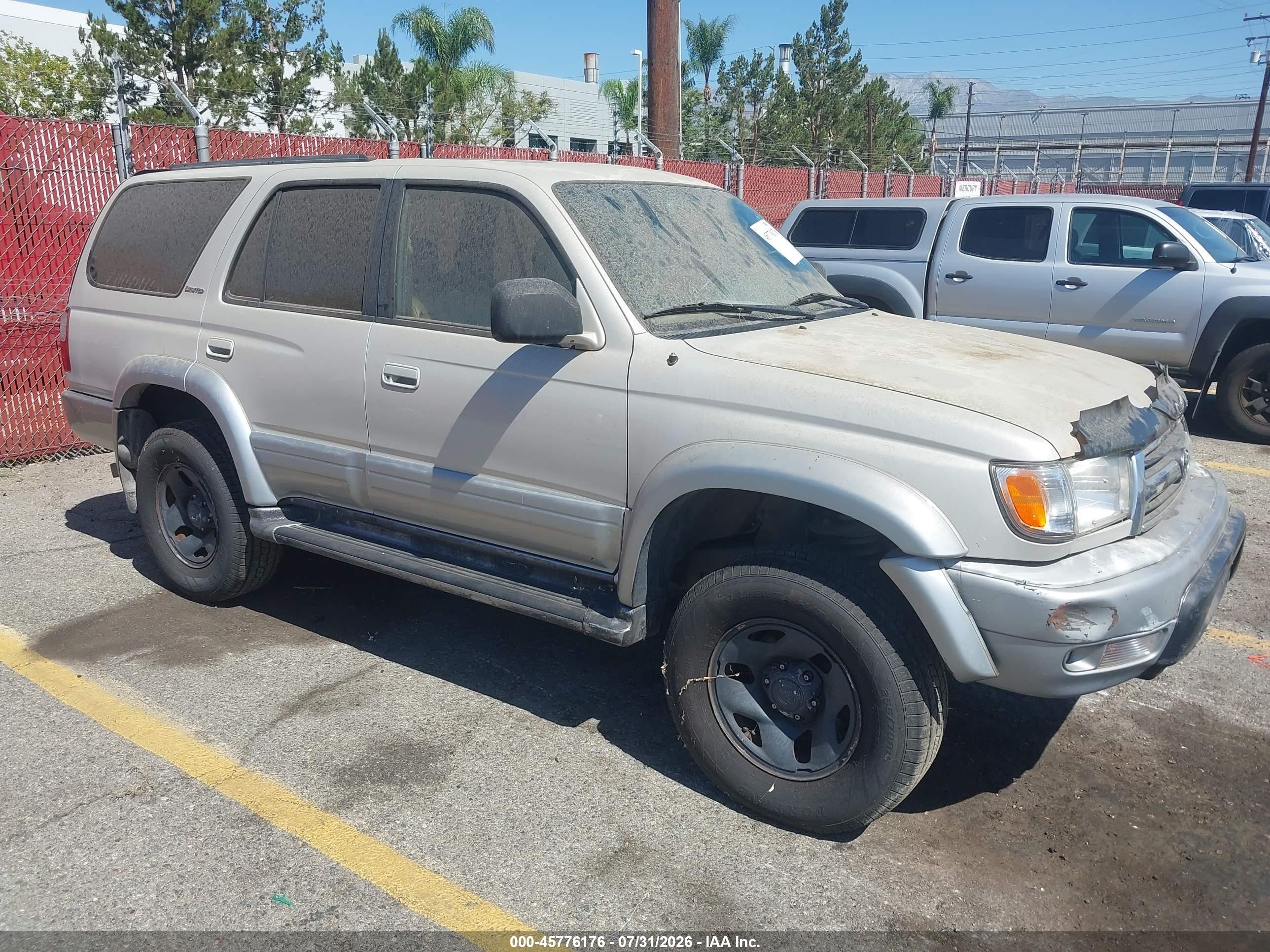 2000 Toyota 4runner Limited V6 Gold vin: JT3GN87R3Y0140630