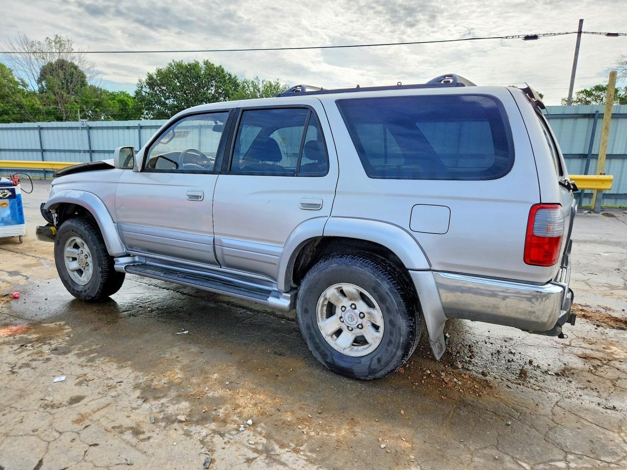1998 Toyota 4runner Limited Silver vin: JT3GN87R5W0059643