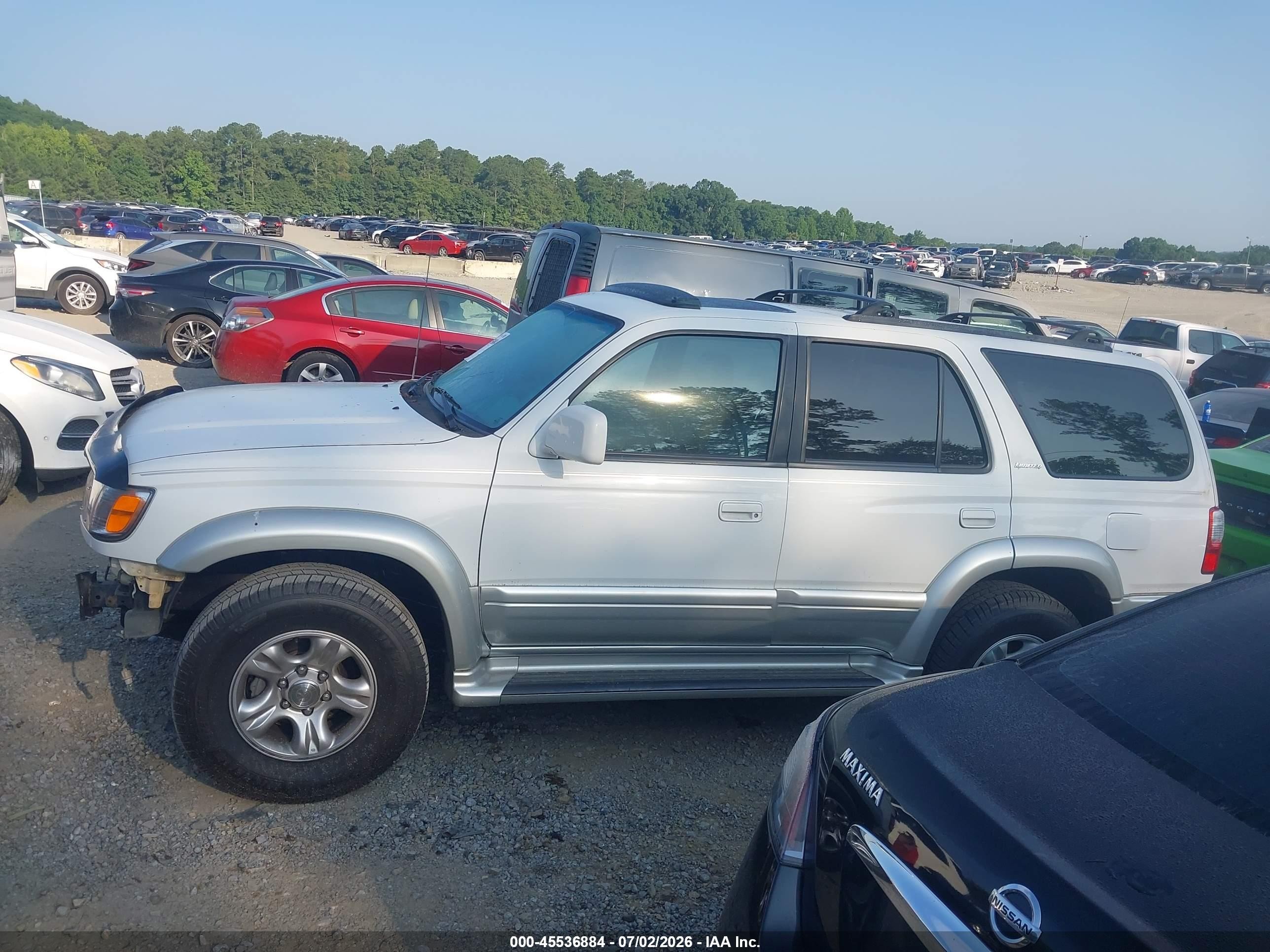 2001 Toyota 4runner Limited V6 White vin: JT3GN87R610197068