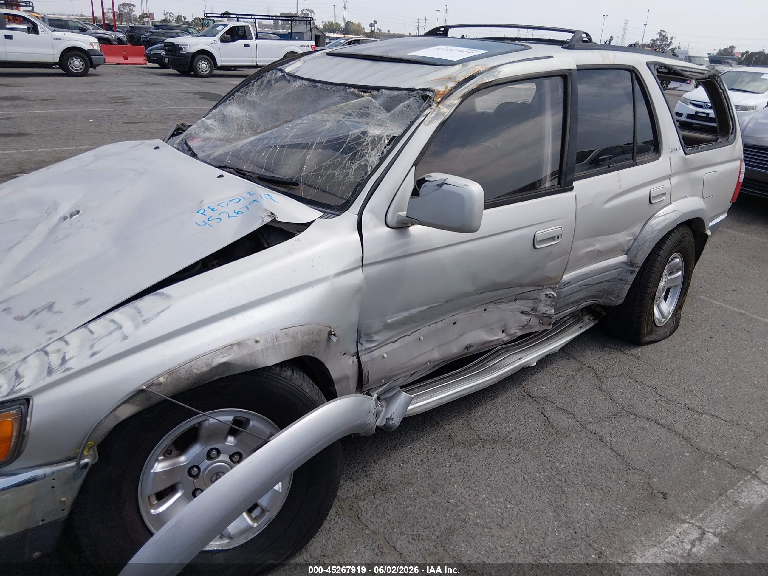 1998 Toyota 4runner Sr5 V6 Limited Champagne vin: JT3GN87R6W0077374