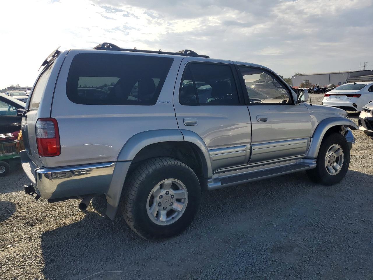 1998 Toyota 4runner Limited Tan vin: JT3GN87R7W0068165