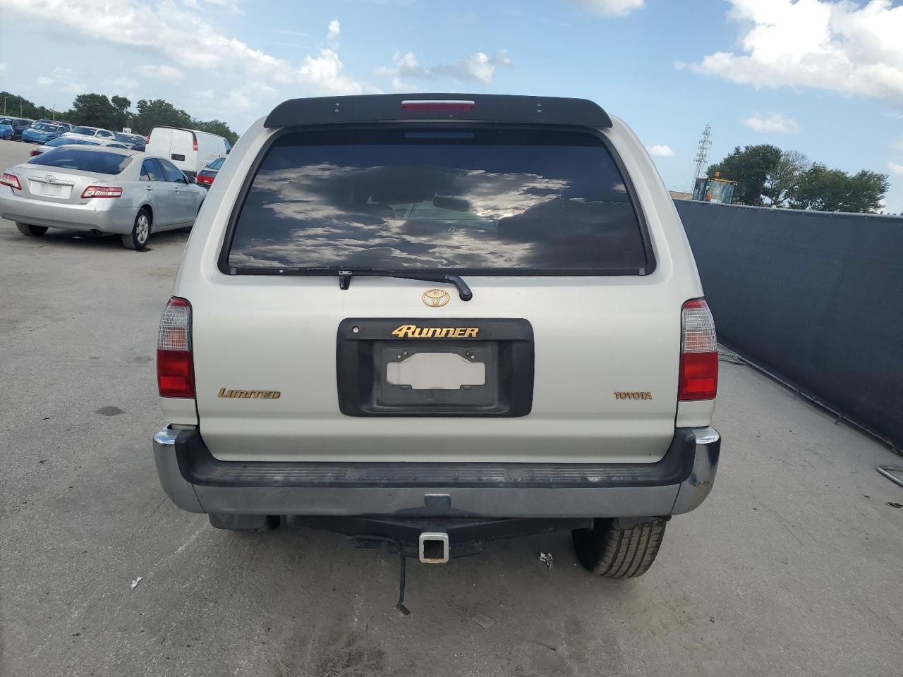 1997 Toyota 4runner Limited Silver vin: JT3GN87R8V0053186