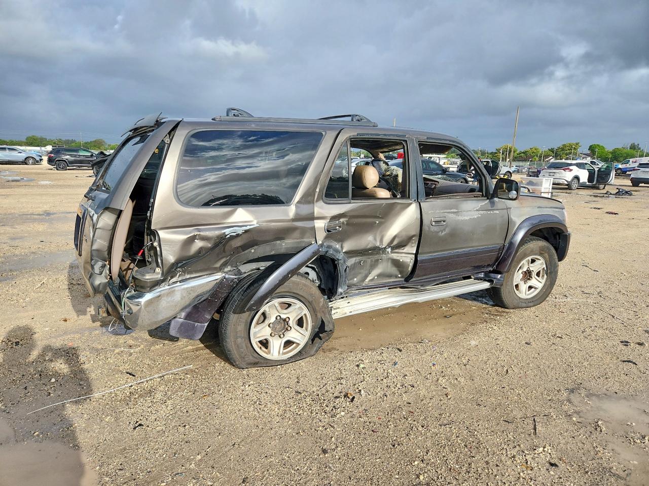 1998 Toyota 4runner Limited Brown vin: JT3GN87R9W0057555