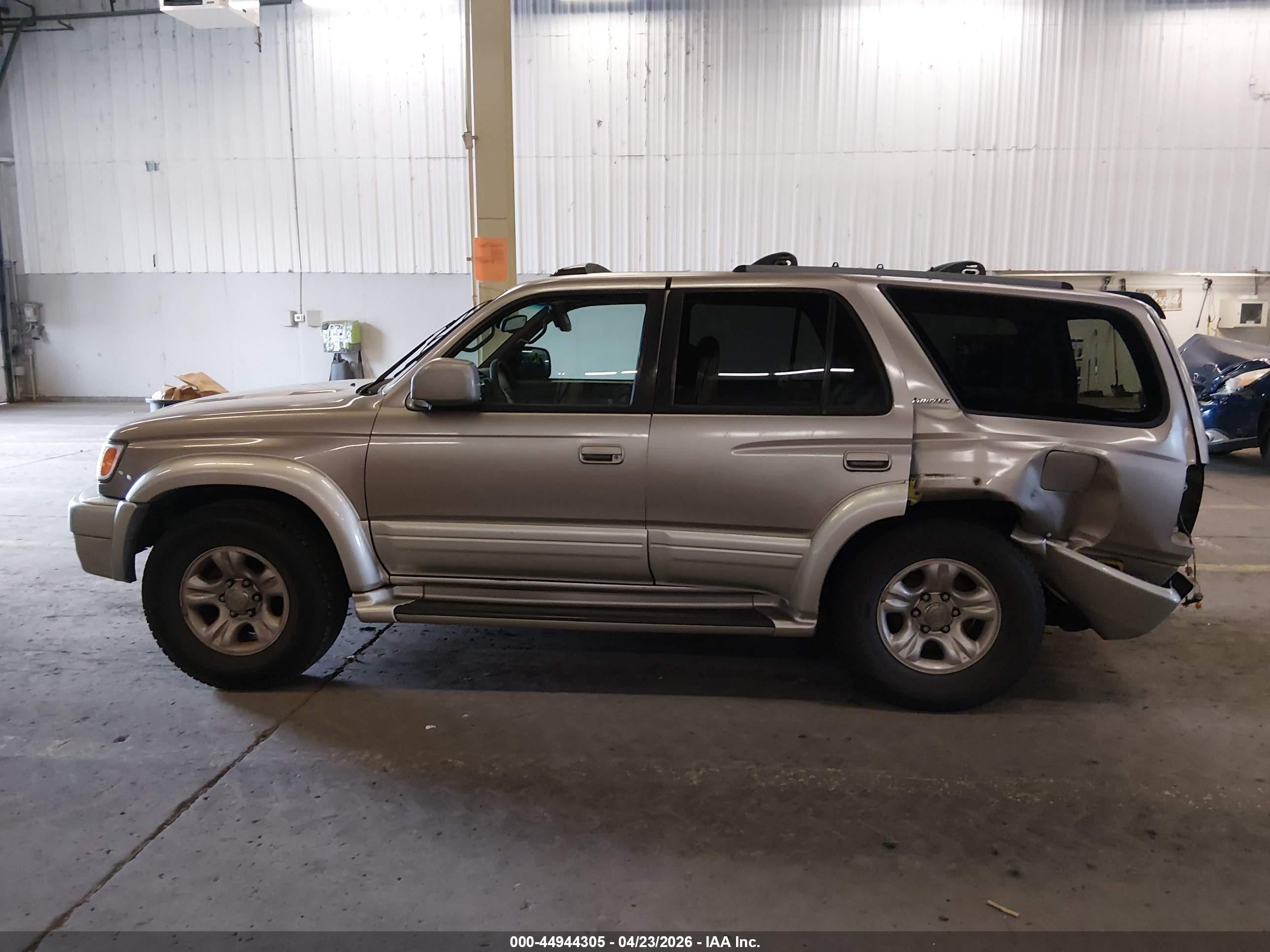 2001 Toyota 4runner Limited V6 Champagne vin: JT3GN87RX10197106