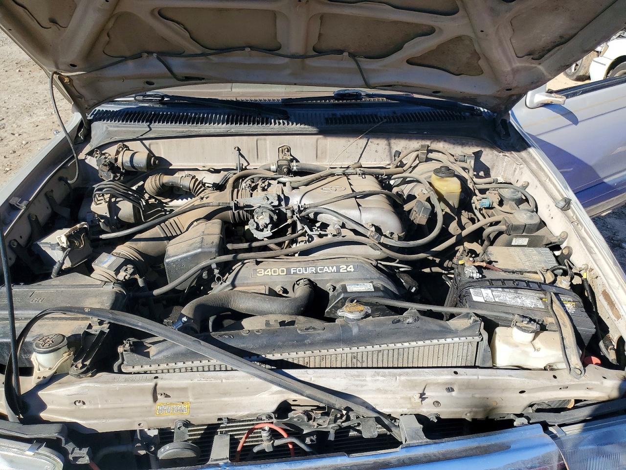 1998 Toyota 4runner Limited Silver vin: JT3GN87RXW0088572