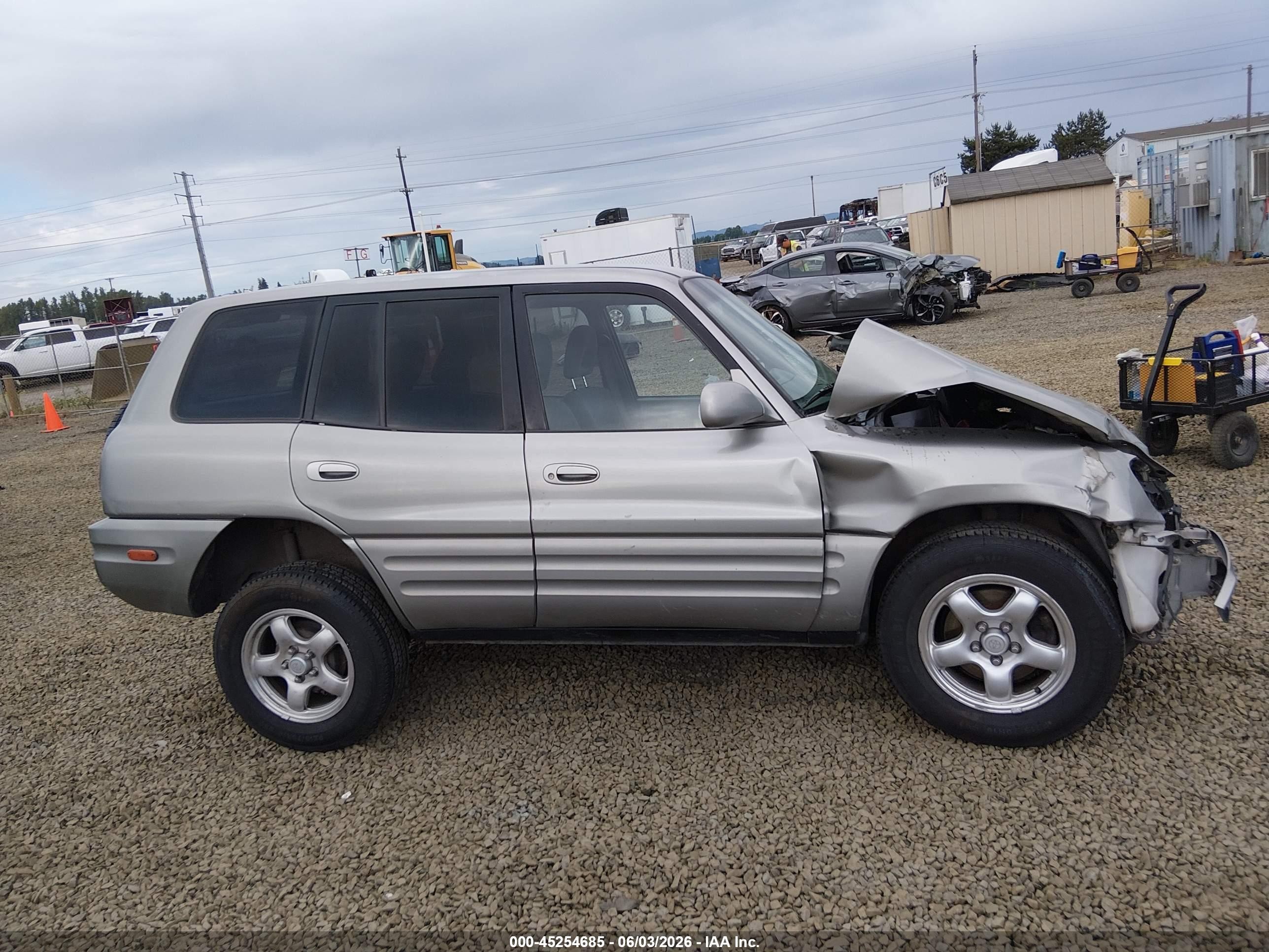 1999 Toyota Rav4   Gray vin: JT3GP10V0X7046865