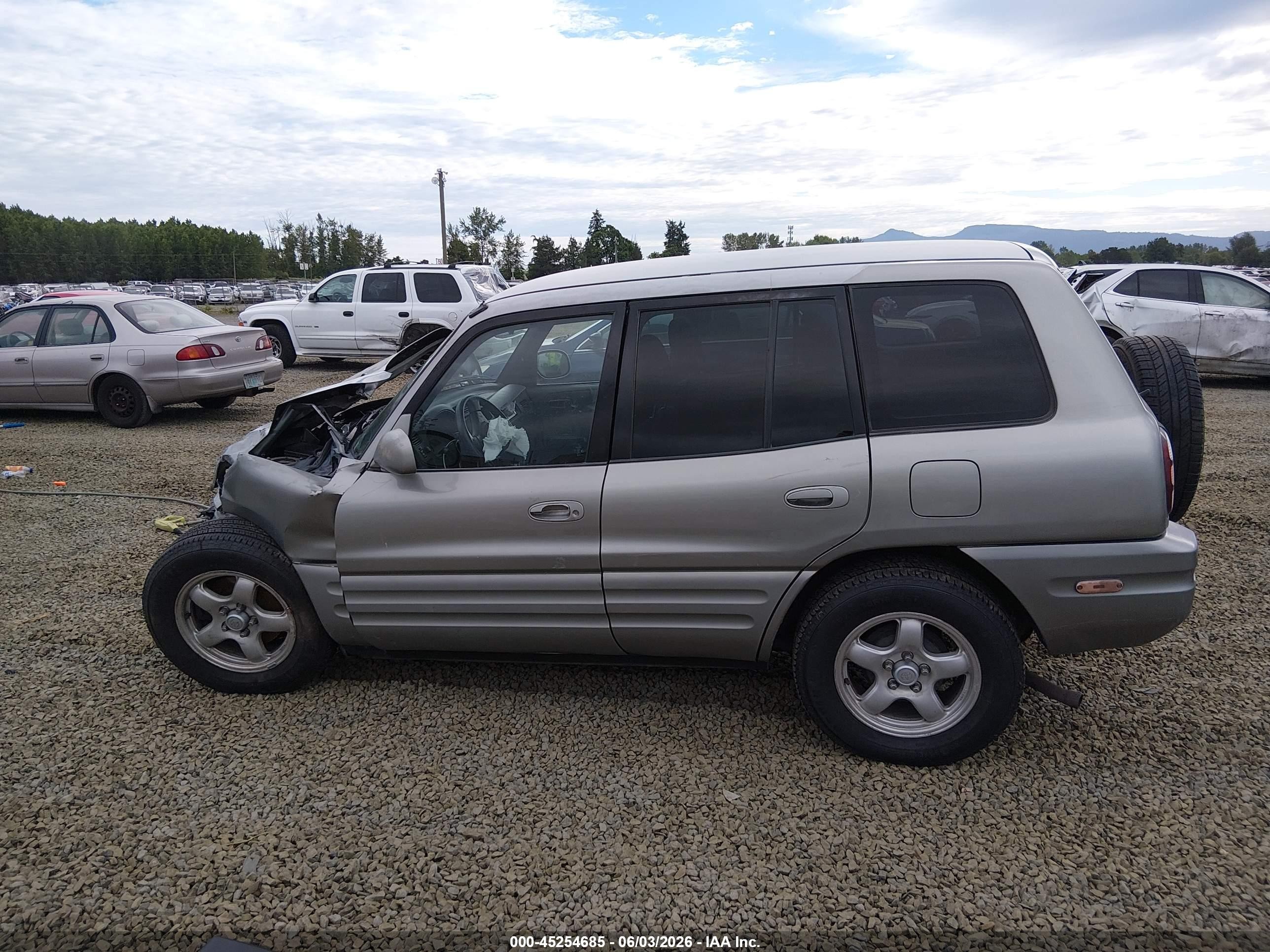 1999 Toyota Rav4   Gray vin: JT3GP10V0X7046865