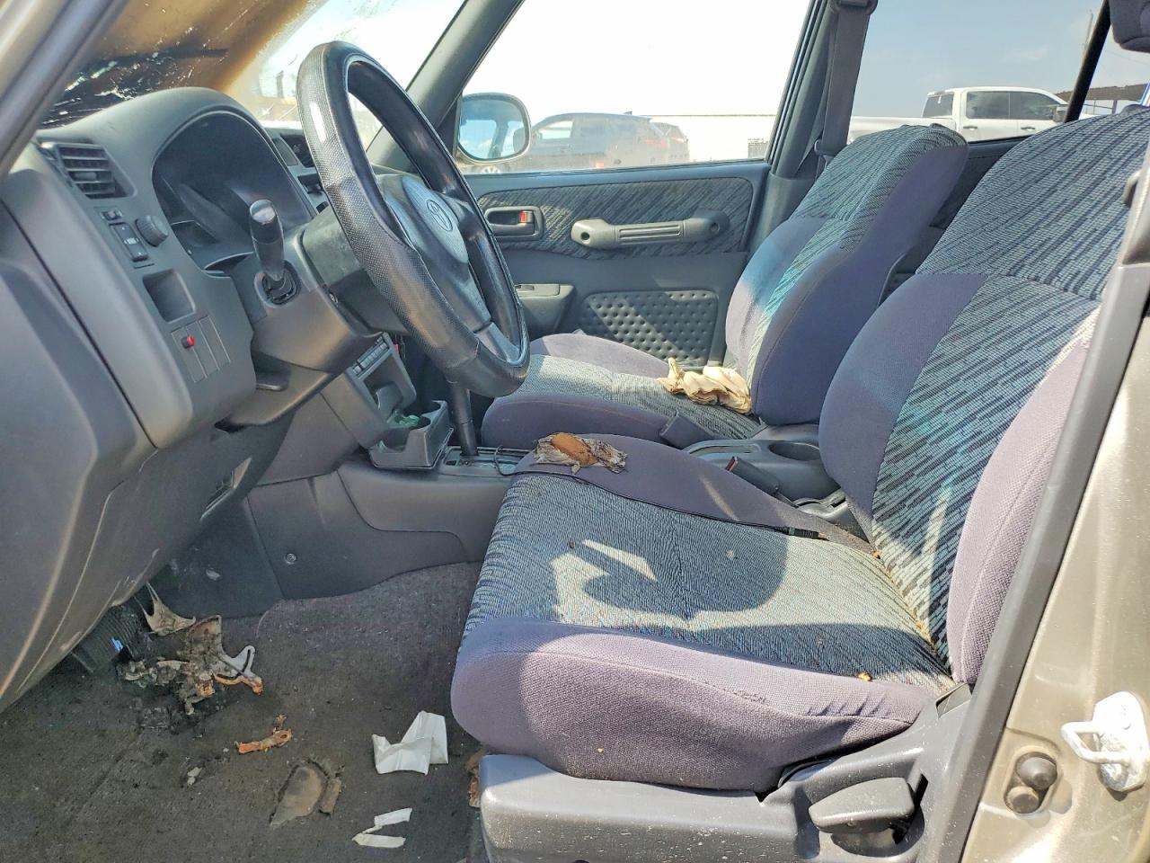 1999 Toyota Rav4 Base Silver vin: JT3GP10V0X7057753