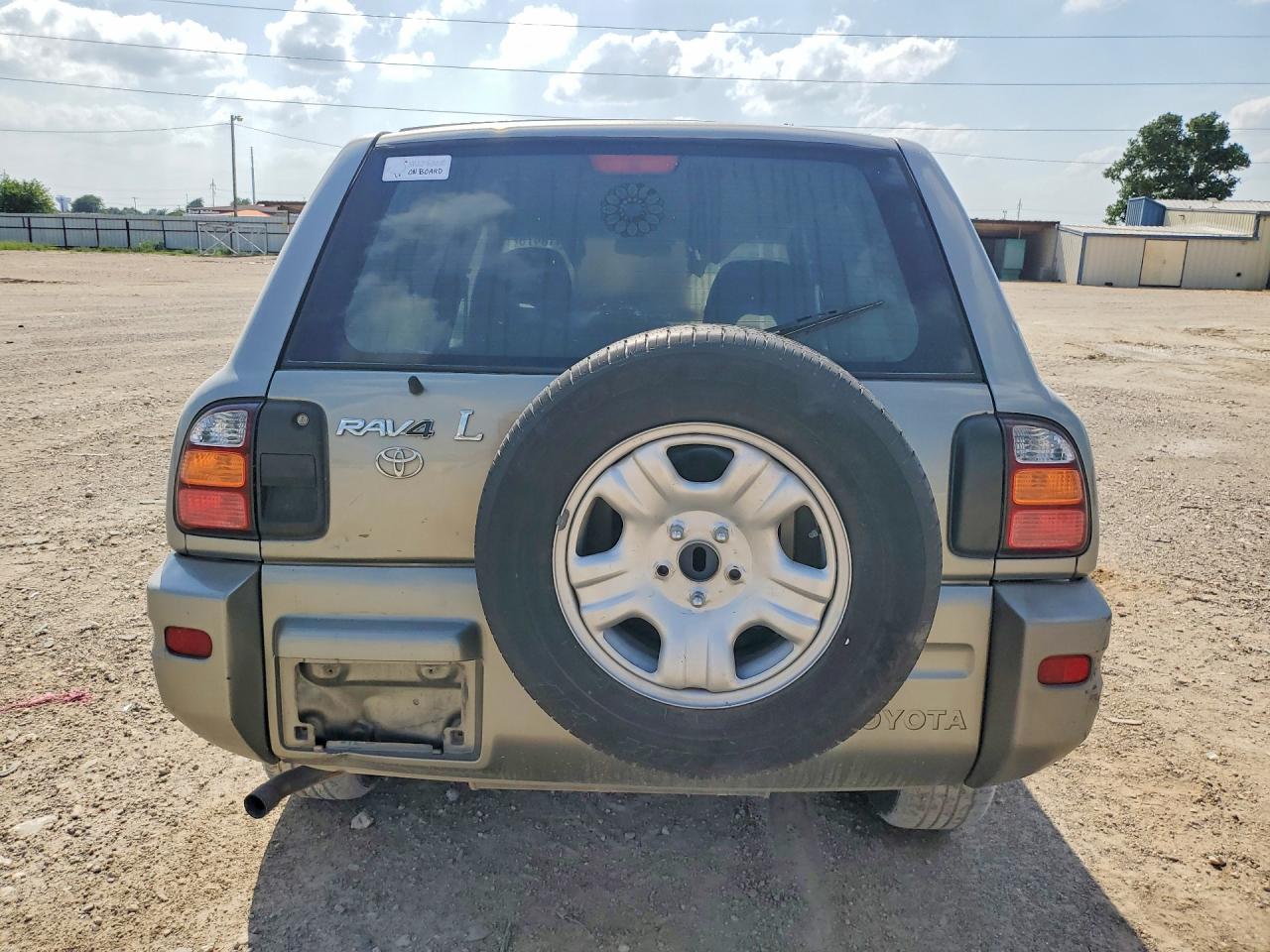 1999 Toyota Rav4 Base Silver vin: JT3GP10V0X7057753