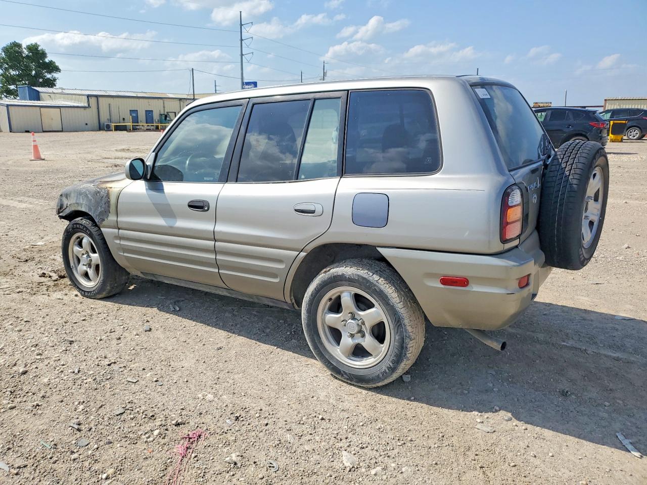 1999 Toyota Rav4 Base Silver vin: JT3GP10V0X7057753