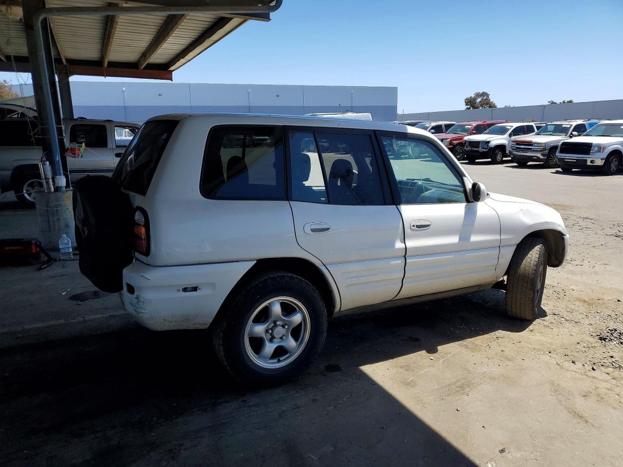 2000 Toyota Rav4 Base Белый vin: JT3GP10V0Y7075798