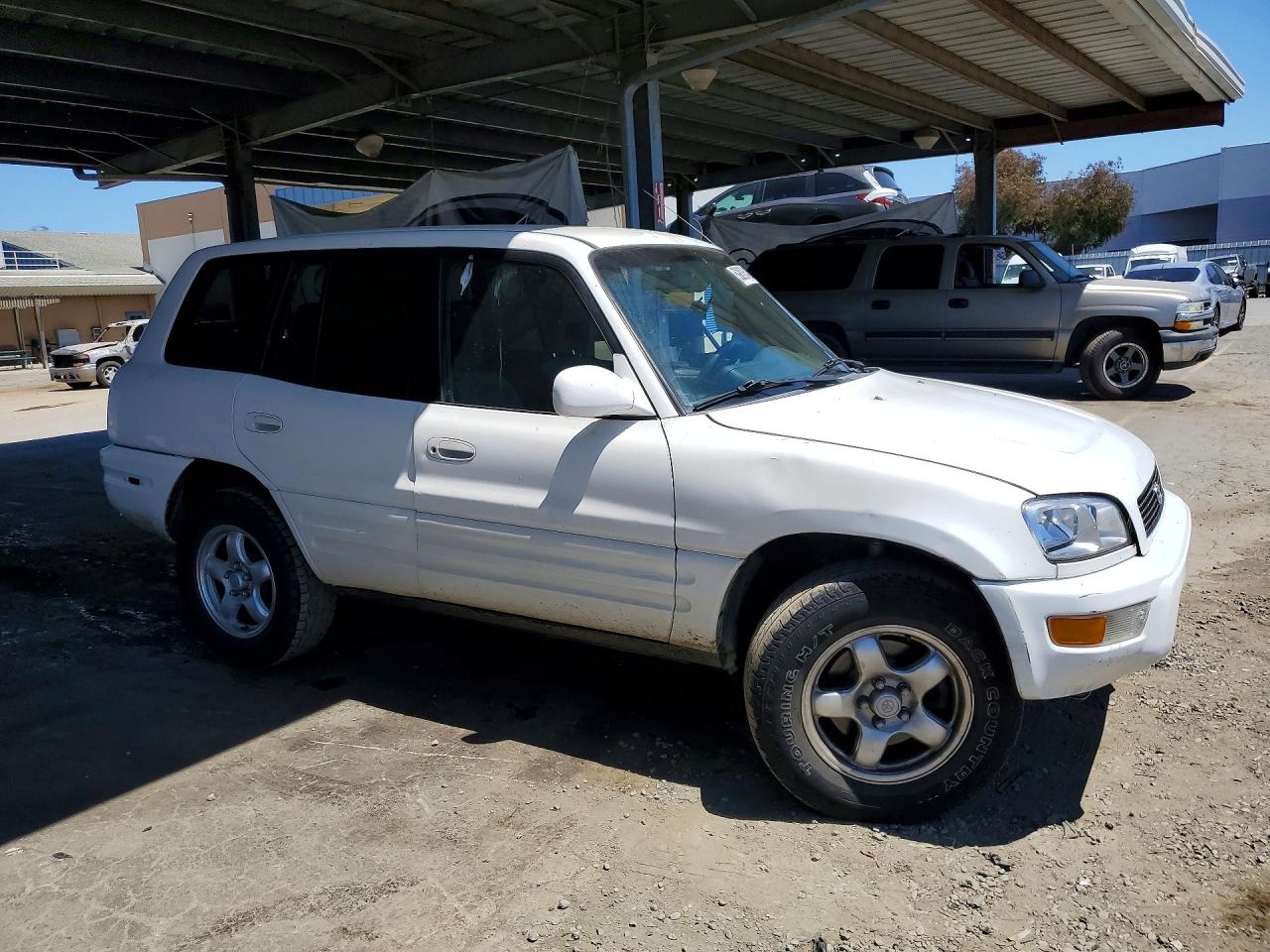 2000 Toyota Rav4 Base Белый vin: JT3GP10V0Y7075798