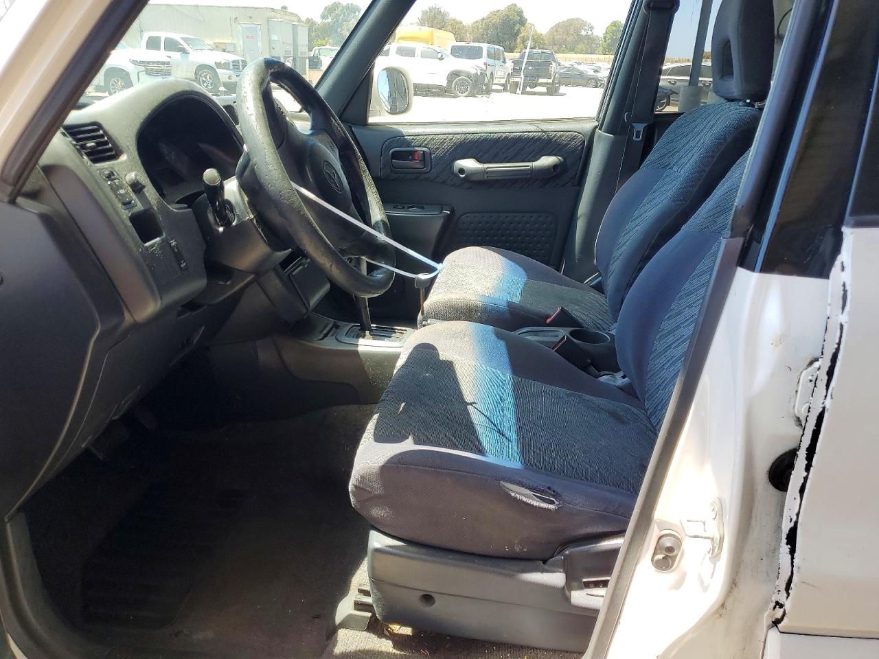 2000 Toyota Rav4 Base Белый vin: JT3GP10V0Y7075798