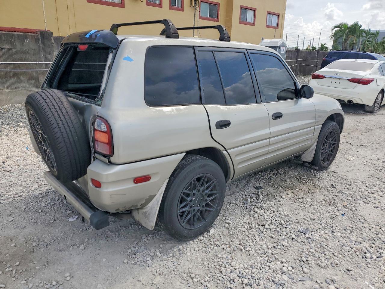 2000 Toyota Rav4 Base Silver vin: JT3GP10V1Y0051115