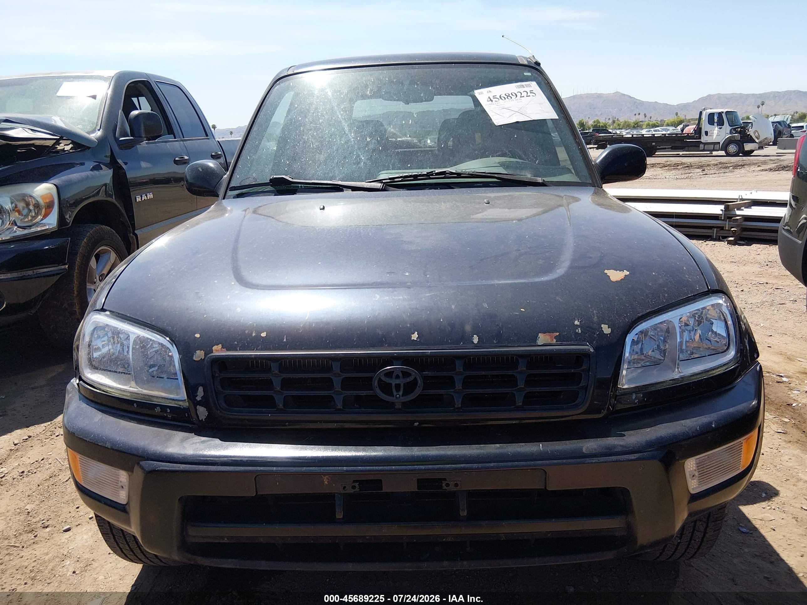 1999 Toyota Rav4   Black vin: JT3GP10V2X7056362